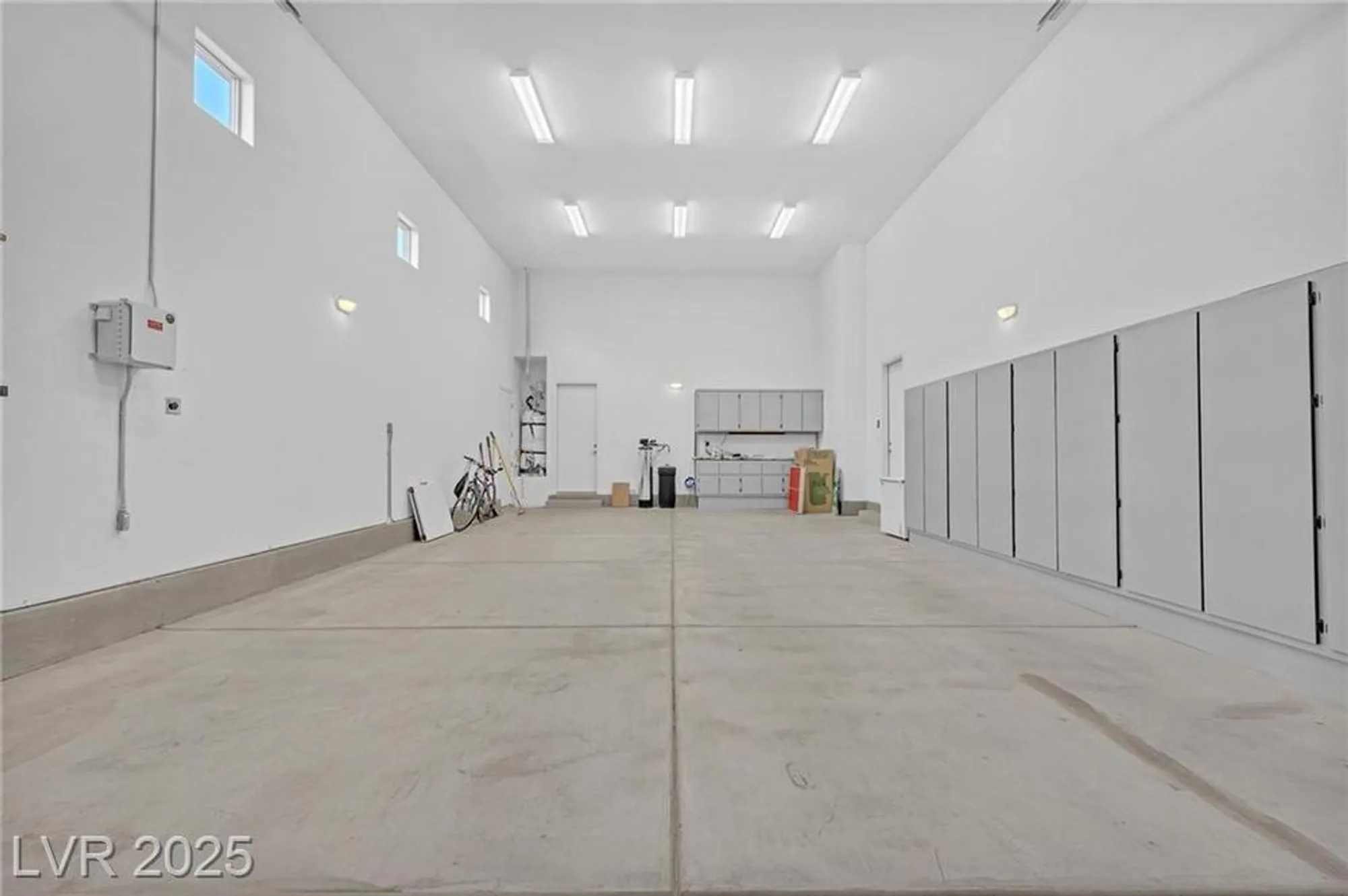 Property Slideshow image 38 of 49 | 755 merry maple st, Henderson, NV, 89011