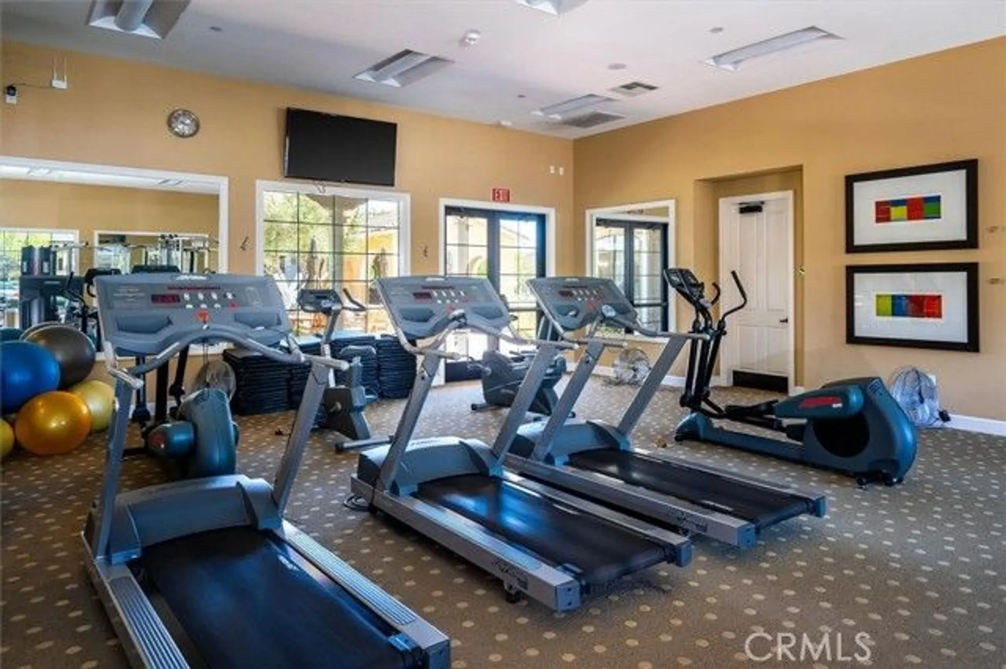 Property Slideshow image 33 of 46 | 23705 western cedar ct, Valencia, CA, 91354