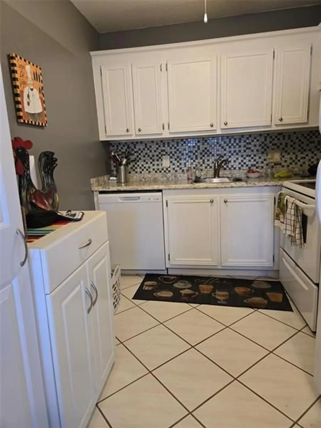 Property Slideshow image 8 of 56 | 159 newport j # 159, Deerfield Beach, FL, 33442