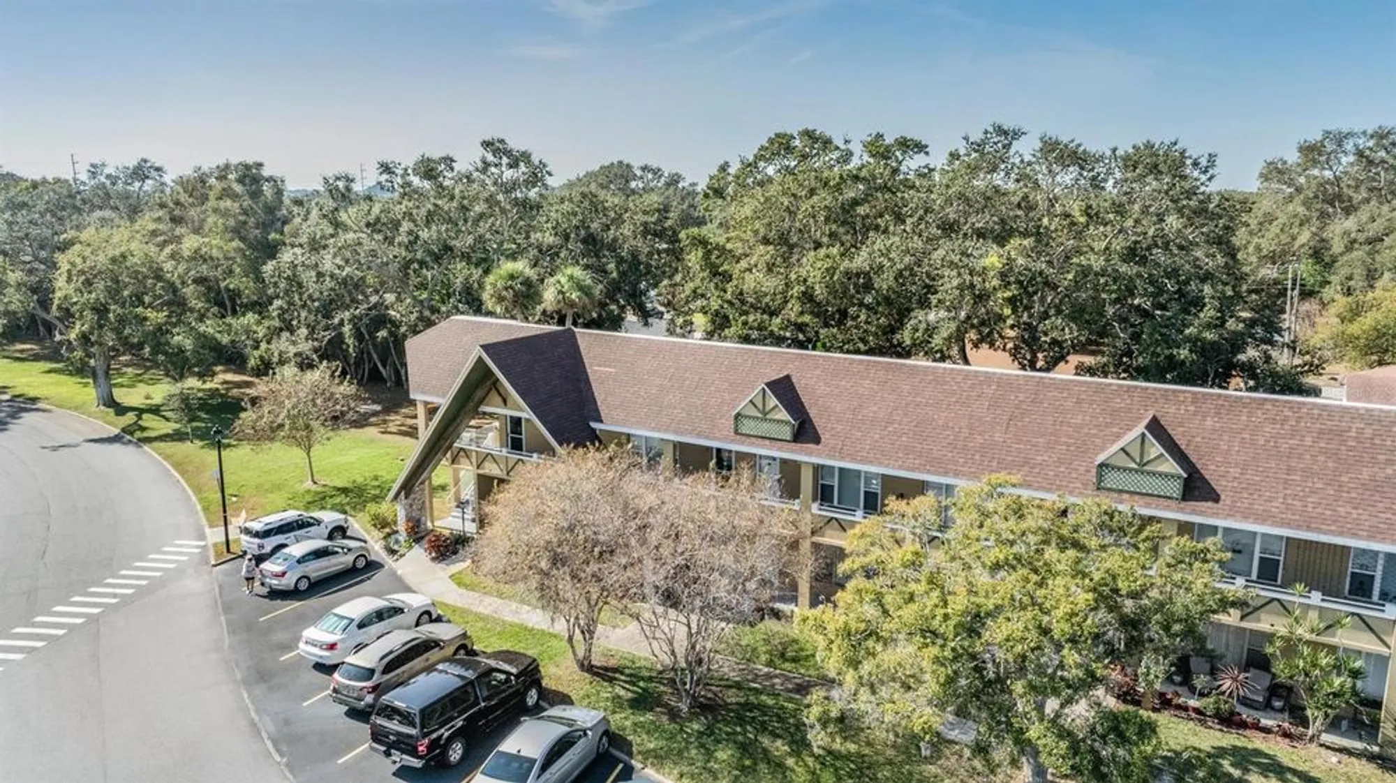 Property Slideshow image 40 of 46 | 2000 world parkway blvd apt 15, Clearwater, FL, 33763