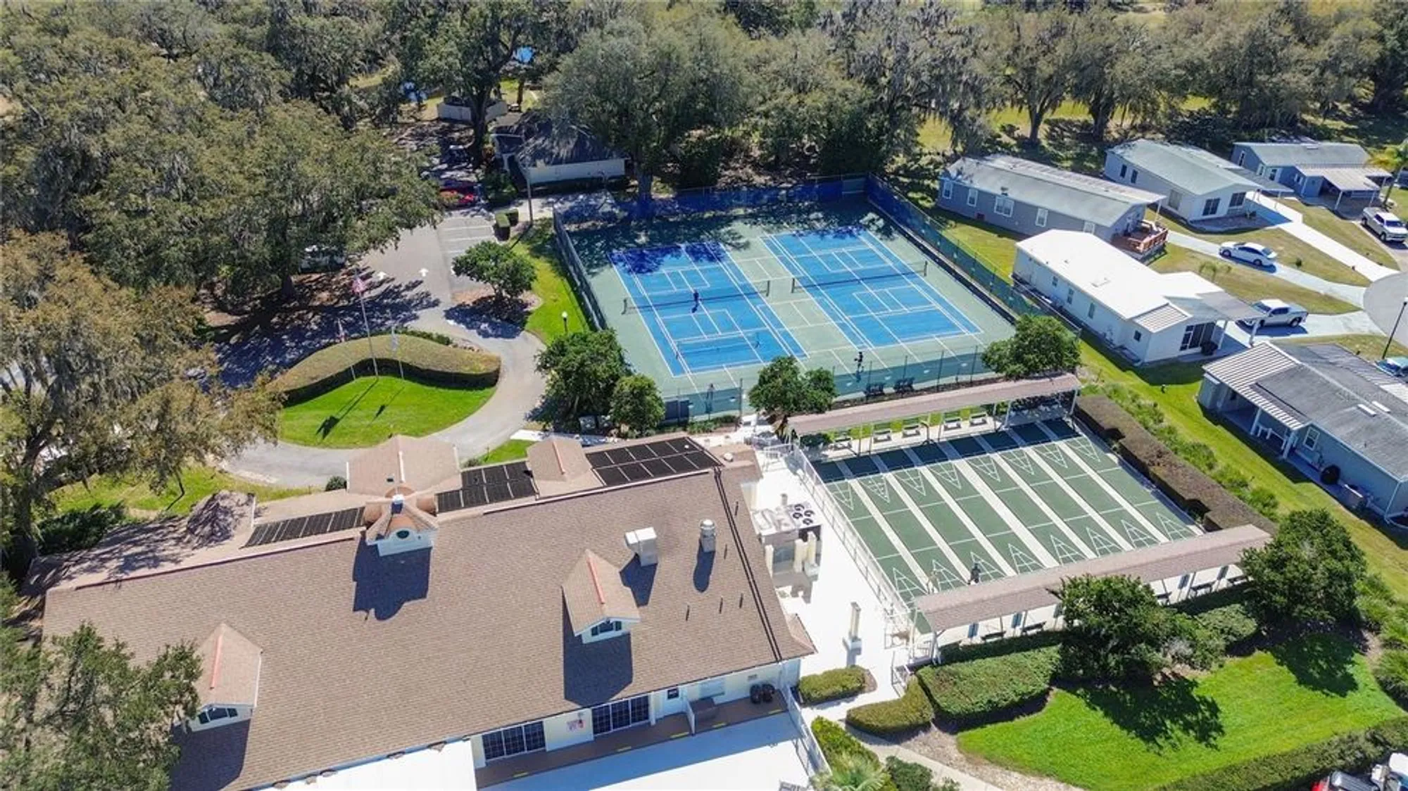 Property Slideshow image 60 of 68 | 32676 oak park dr, Leesburg, FL, 34748