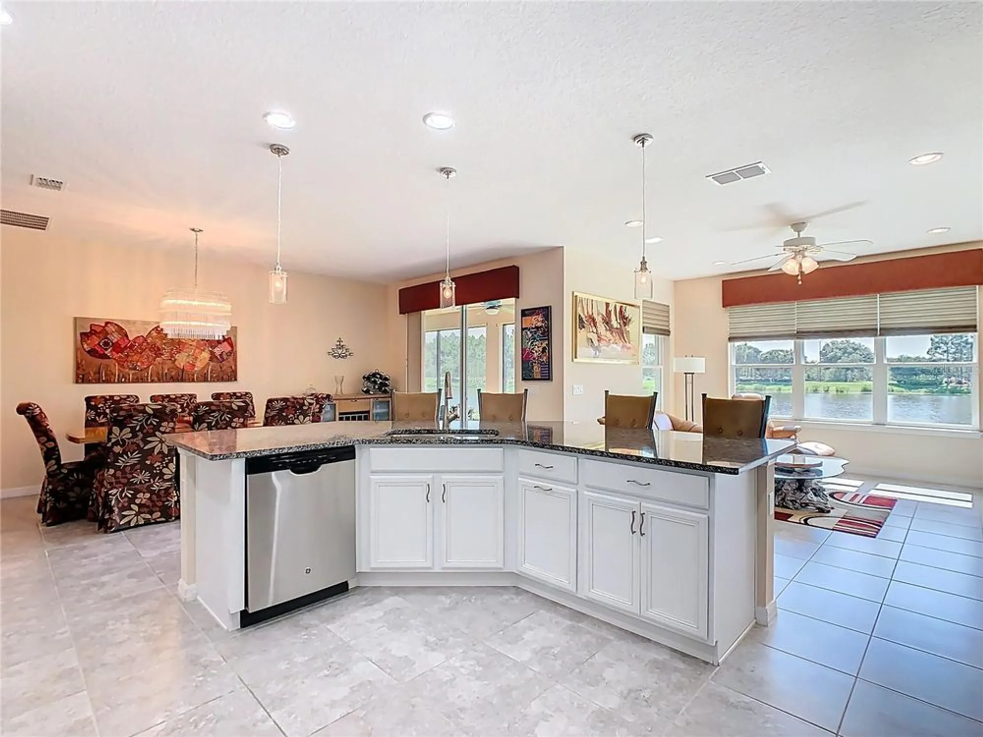 Property Slideshow image 18 of 61 | 436 bel air way, Kissimmee, FL, 34759