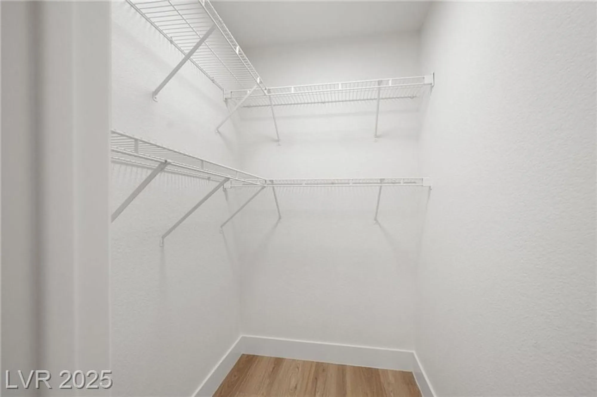 Property Slideshow image 25 of 44 | 2808 crown ridge dr, Las Vegas, NV, 89134