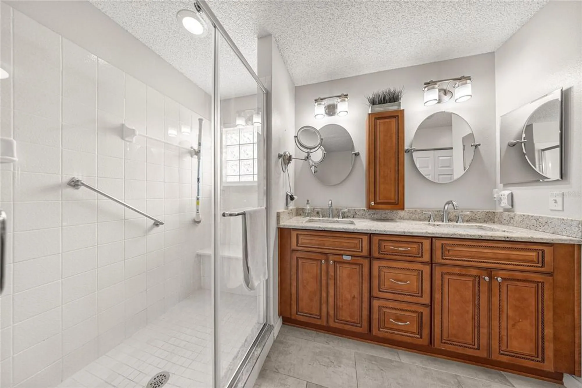 Property Slideshow image 21 of 27 | 9482 sw 93rd loop, Ocala, FL, 34481