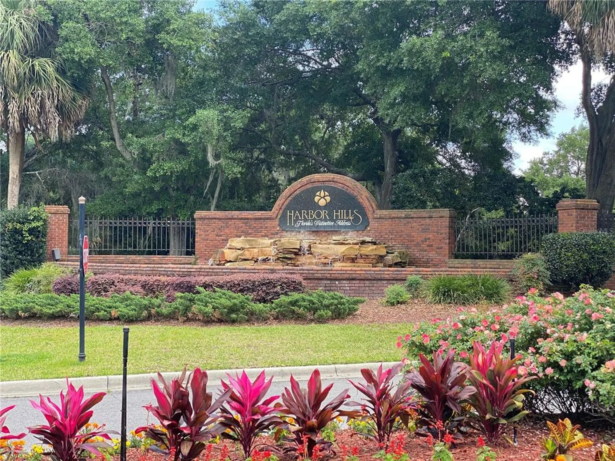 Property Slideshow image 69 of 88 | 6008 apex way, Lady Lake, FL, 32159