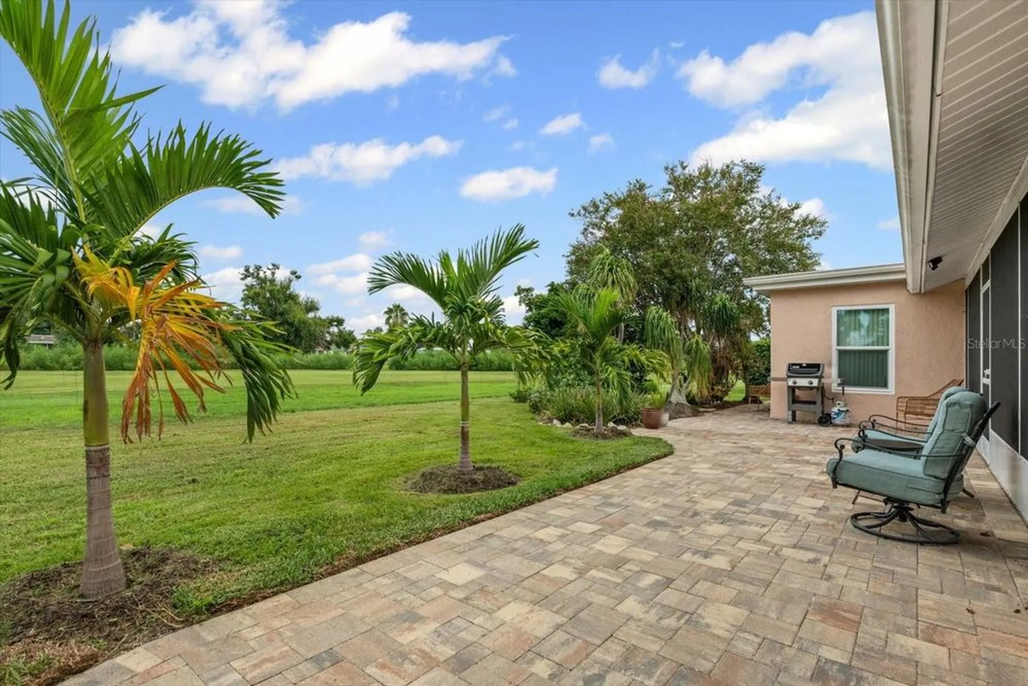 Property Slideshow image 39 of 44 | 3339 sheffield cir, Sarasota, FL, 34239
