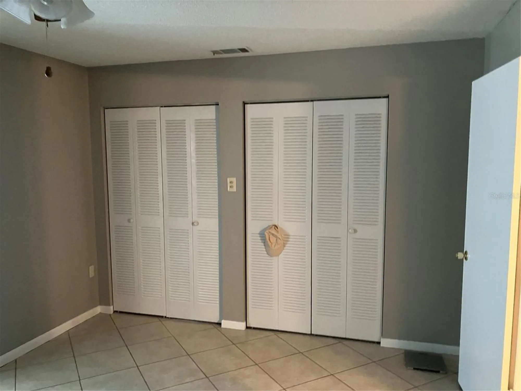 Property Slideshow image 13 of 15 | 5247 81st st n apt 18, Saint Petersburg, FL, 33709