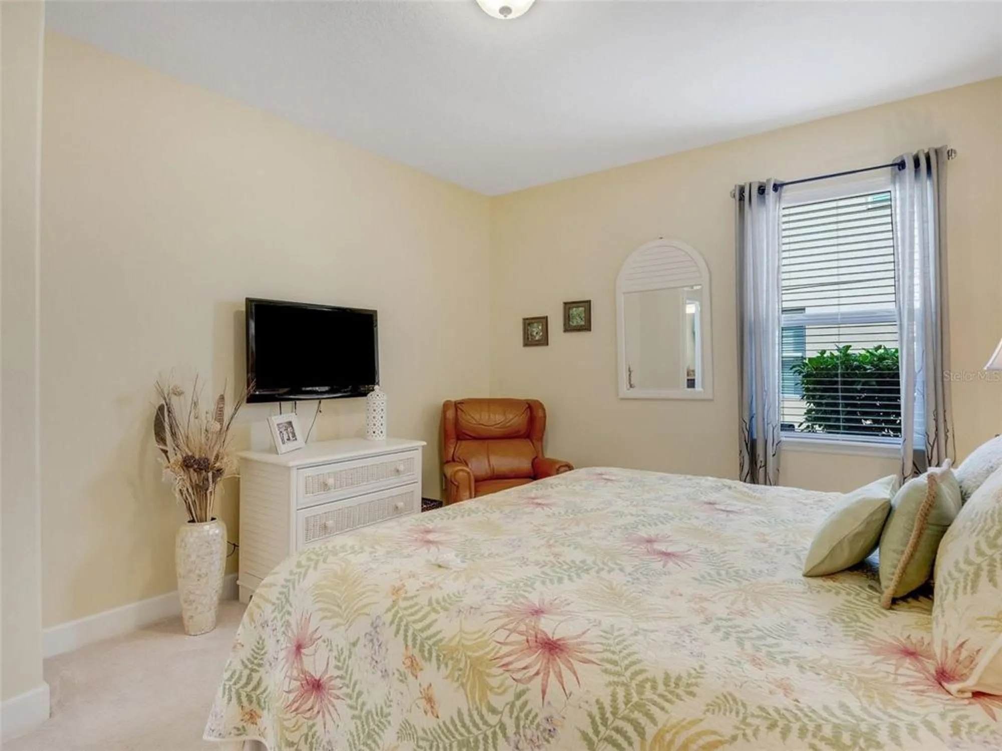 Property Slideshow image 23 of 67 | 208 almeria way, Davenport, FL, 33837