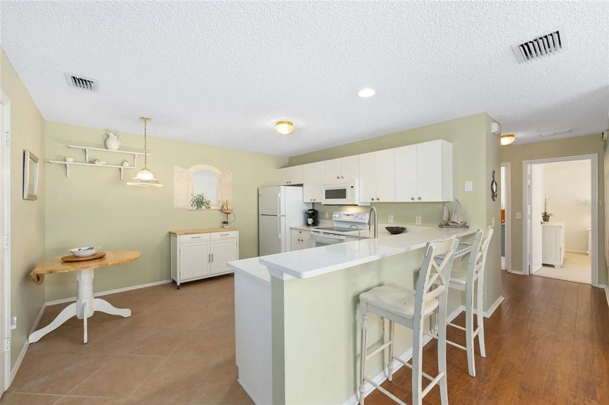 Property Slideshow image 16 of 43 | 16894 se 94th sunnybrook cir, The Villages, FL, 32162