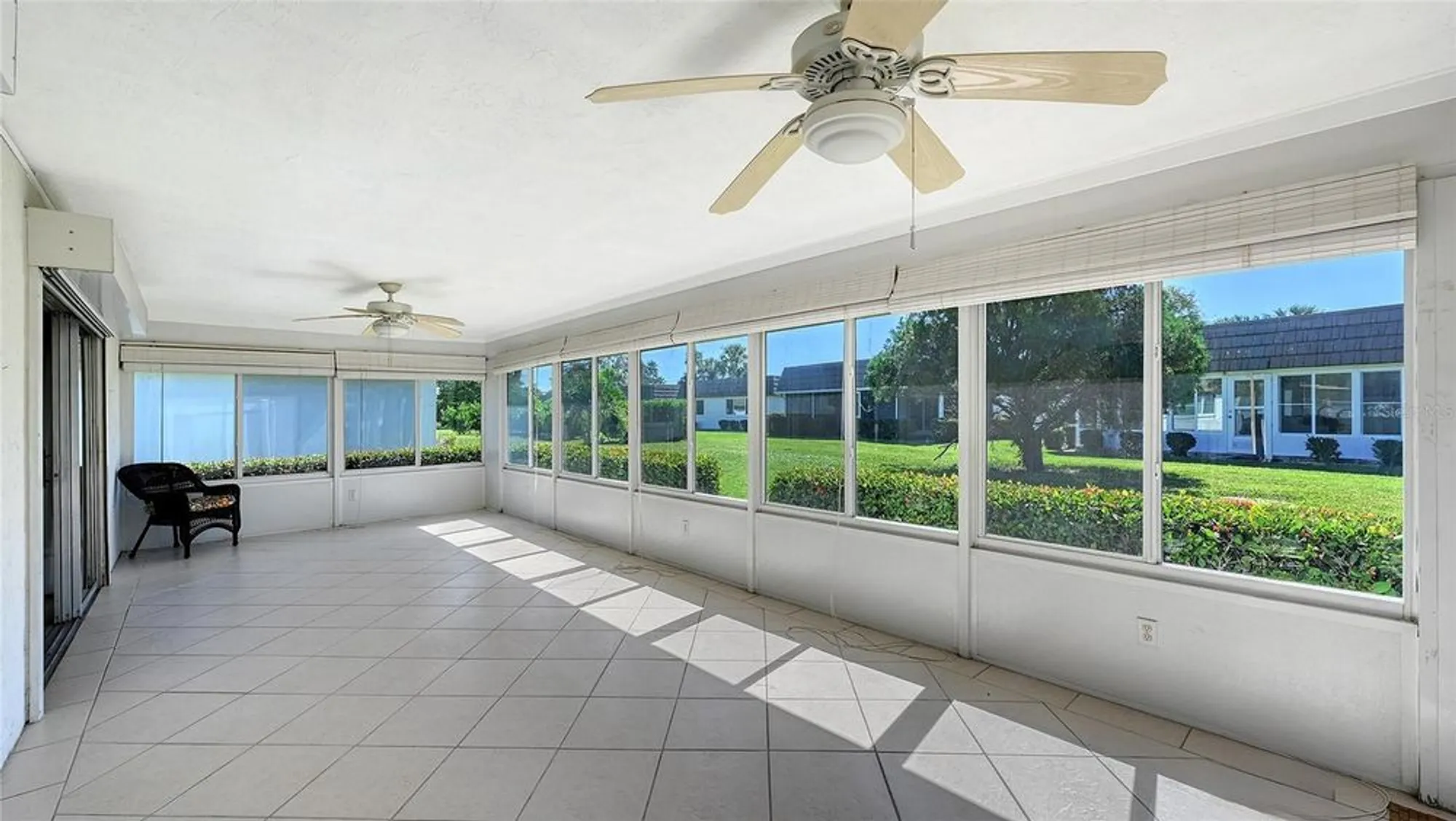 Property Slideshow image 27 of 47 | 5474 riverbluff cir v35, Sarasota, FL, 34231