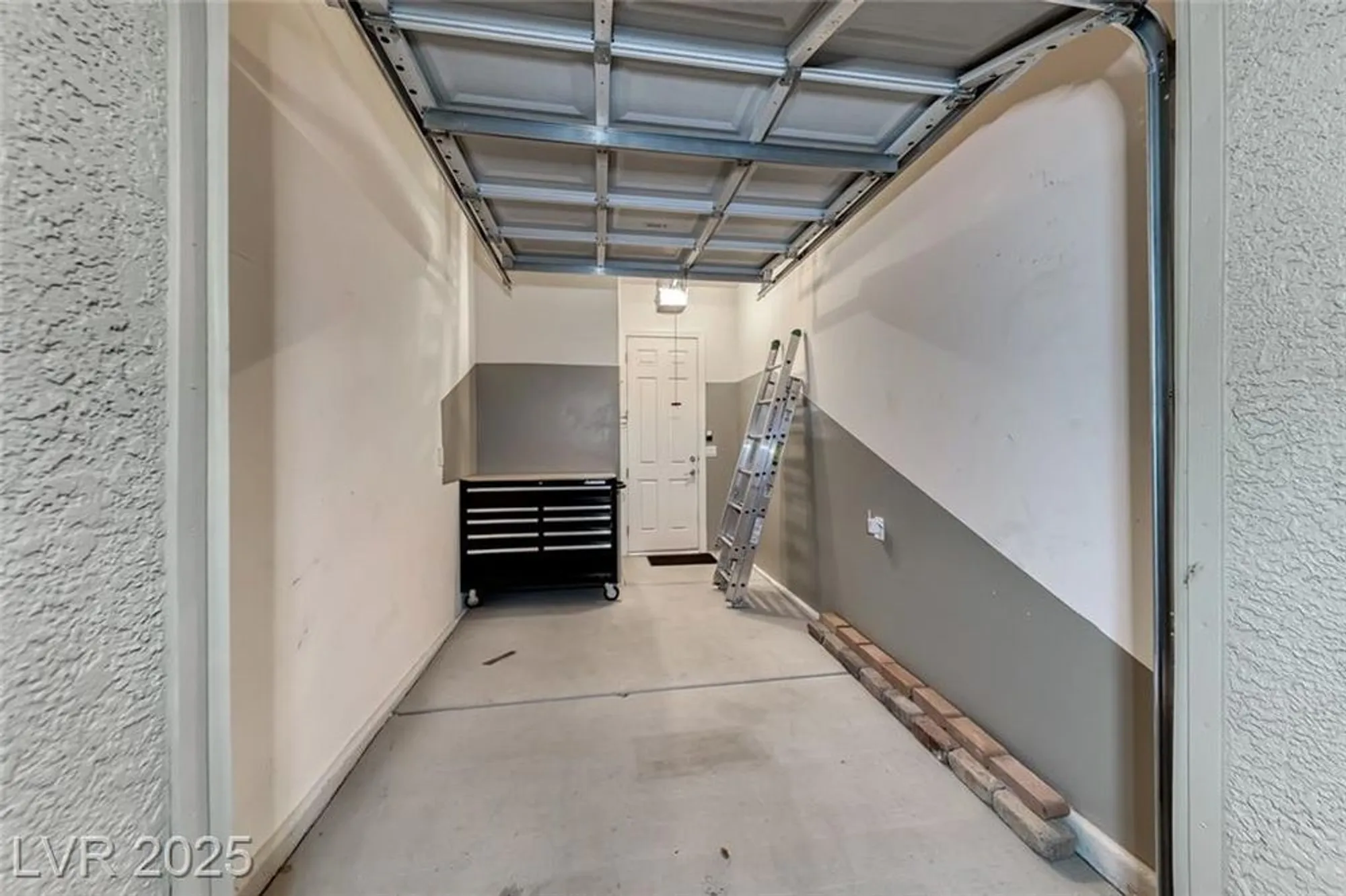 Property Slideshow image 46 of 67 | 2142 sandstone cliffs dr, Henderson, NV, 89044