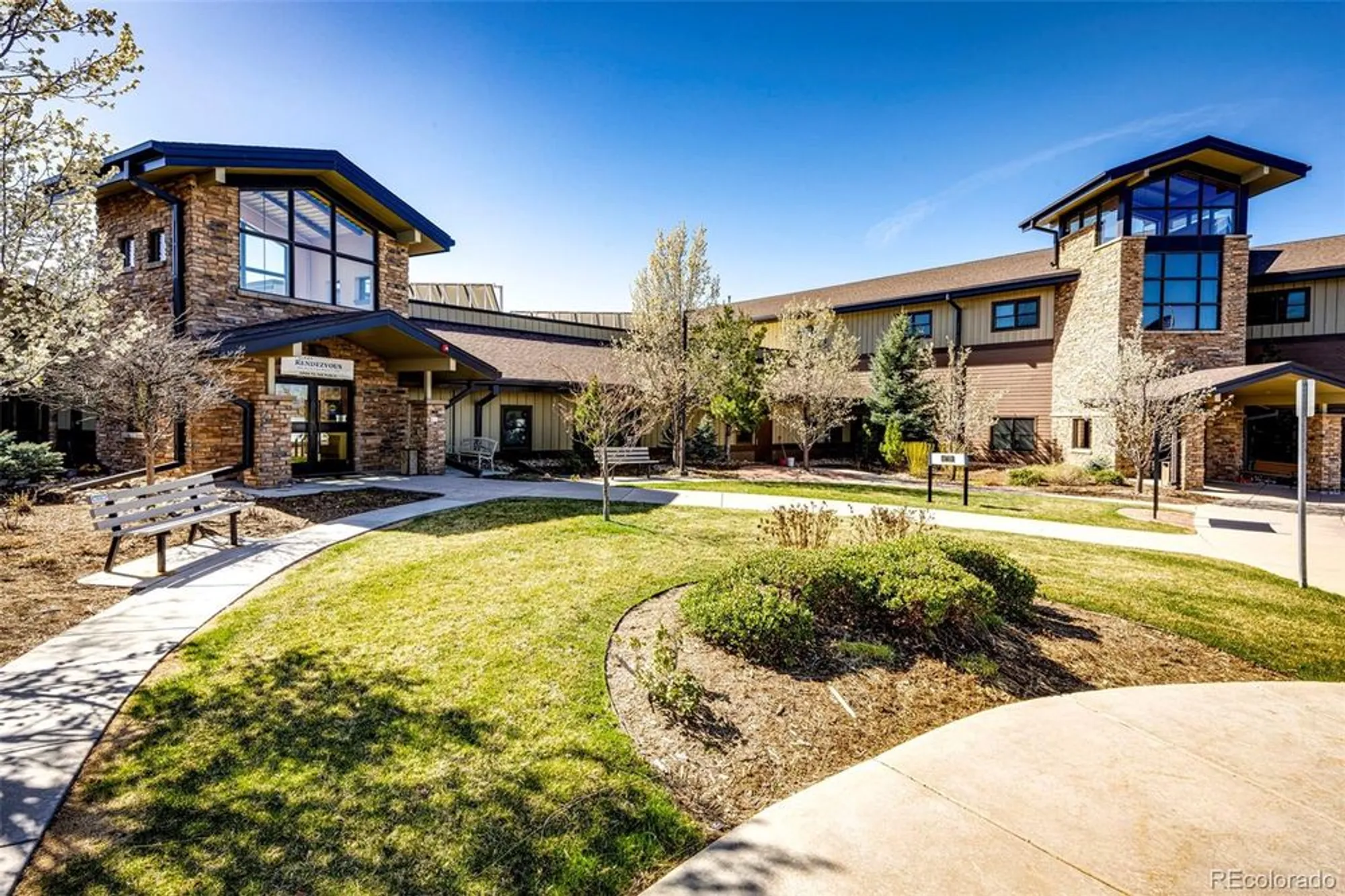 Property Slideshow image 6 of 36 | 14393 e marina dr, Aurora, CO, 80014