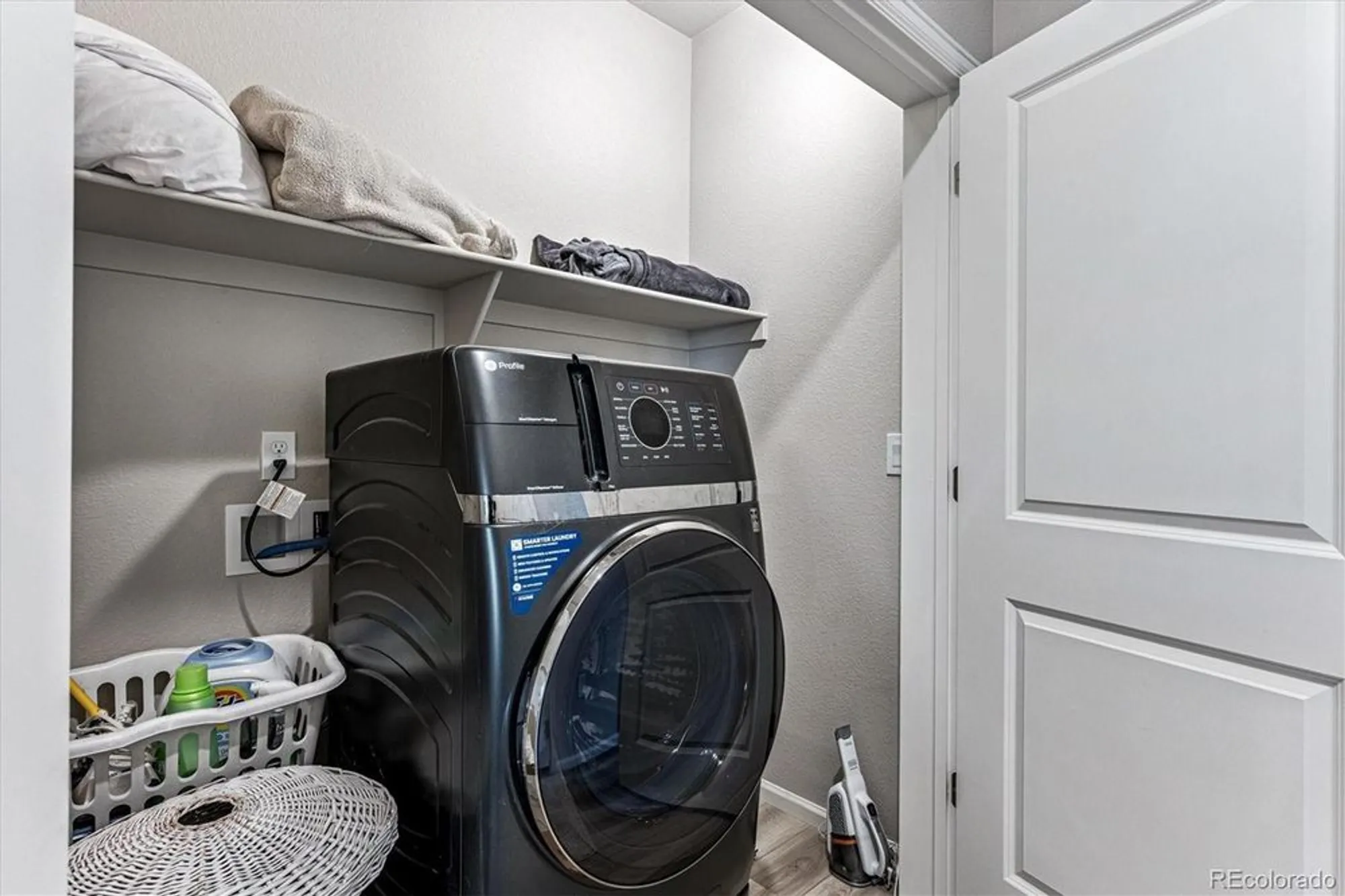 Property Slideshow image 21 of 28 | 5126 n quemoy ct, Aurora, CO, 80019