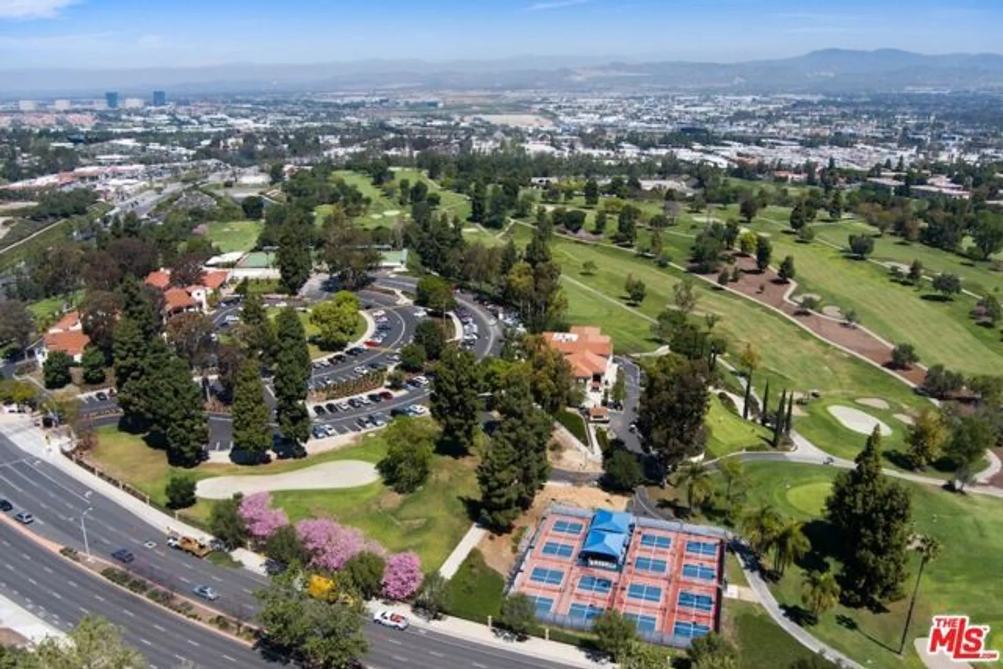 Property Slideshow image 19 of 22 | 395 avenida castilla b, Laguna Woods, CA, 92637