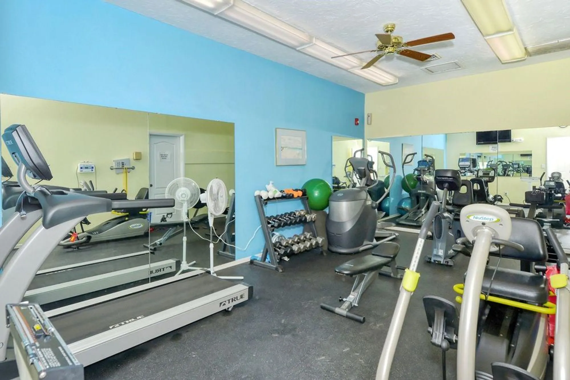 Property Slideshow image 50 of 60 | 1350 n portofino dr apt 108, Sarasota, FL, 34242