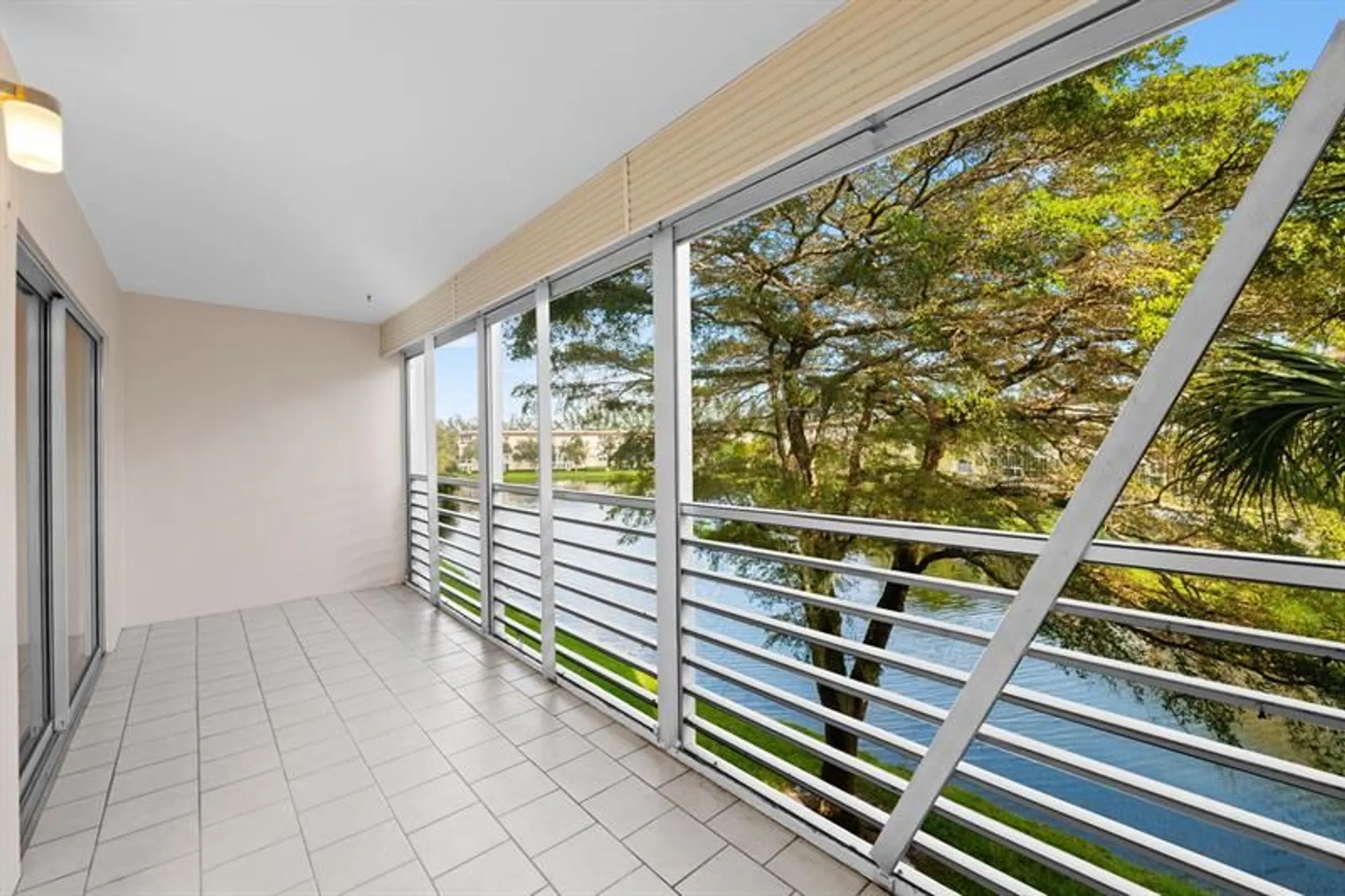 Property Slideshow image 22 of 25 | 1805 eleuthera pt apt o3, Coconut Creek, FL, 33066