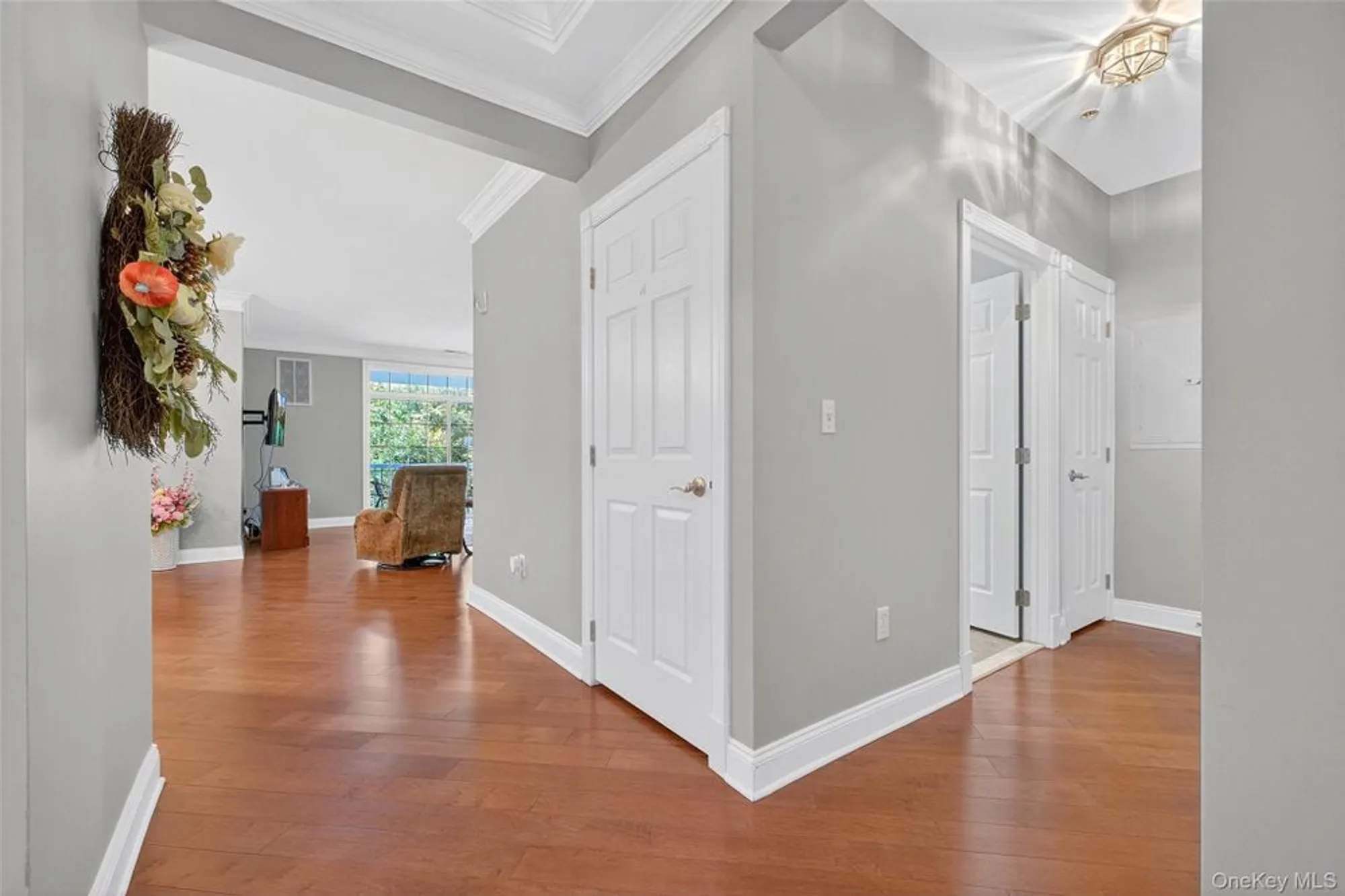 Property Slideshow image 6 of 43 | 423 regency dr, Fishkill, NY, 12524