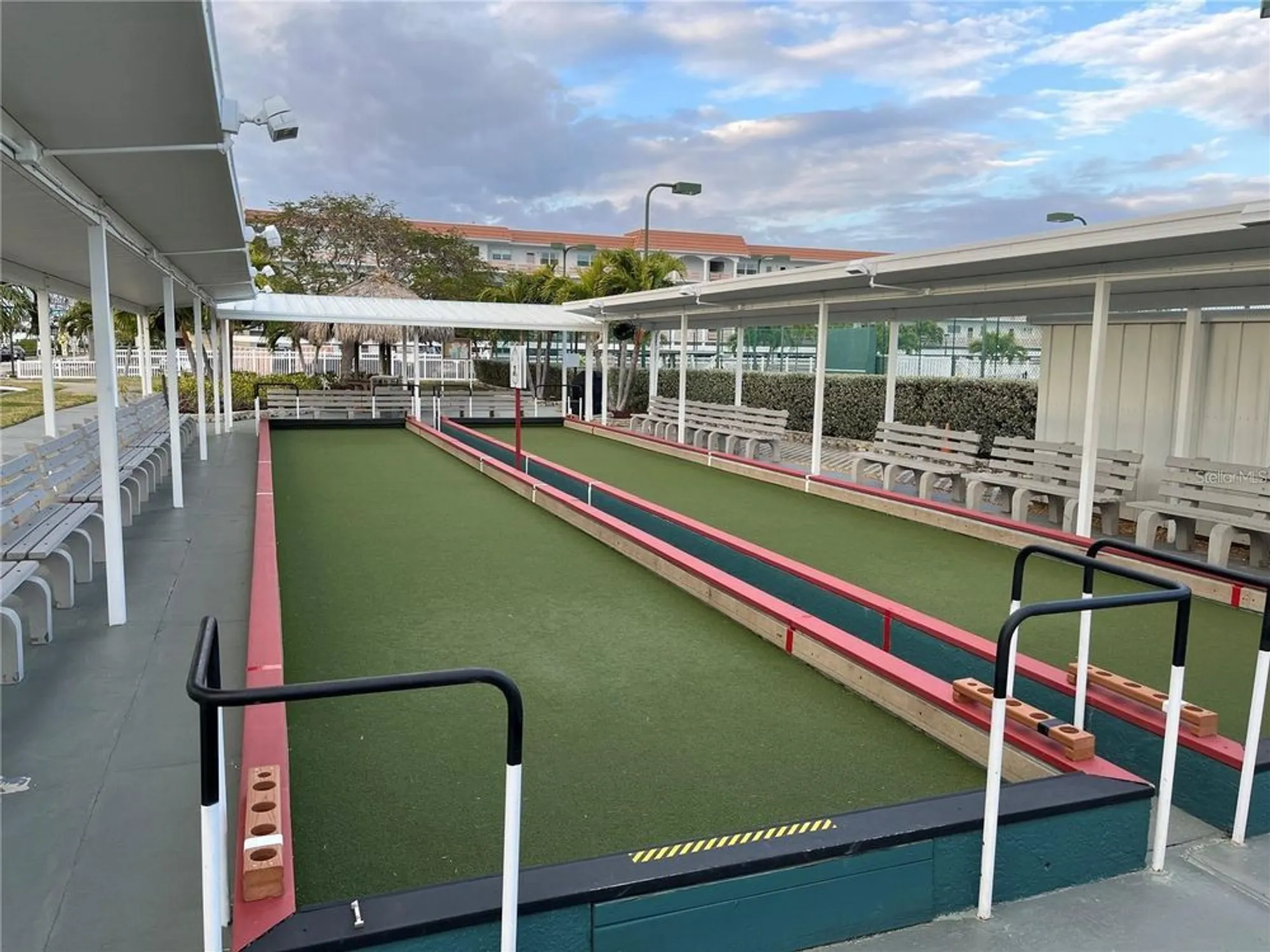 Property Slideshow image 31 of 39 | 5925 shore blvd 215, Gulfport, FL, 33707