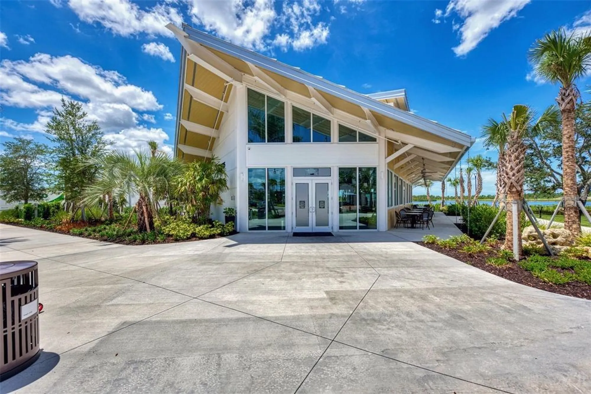 Property Slideshow image 66 of 74 | 220 southampton dr 325, Venice, FL, 34293