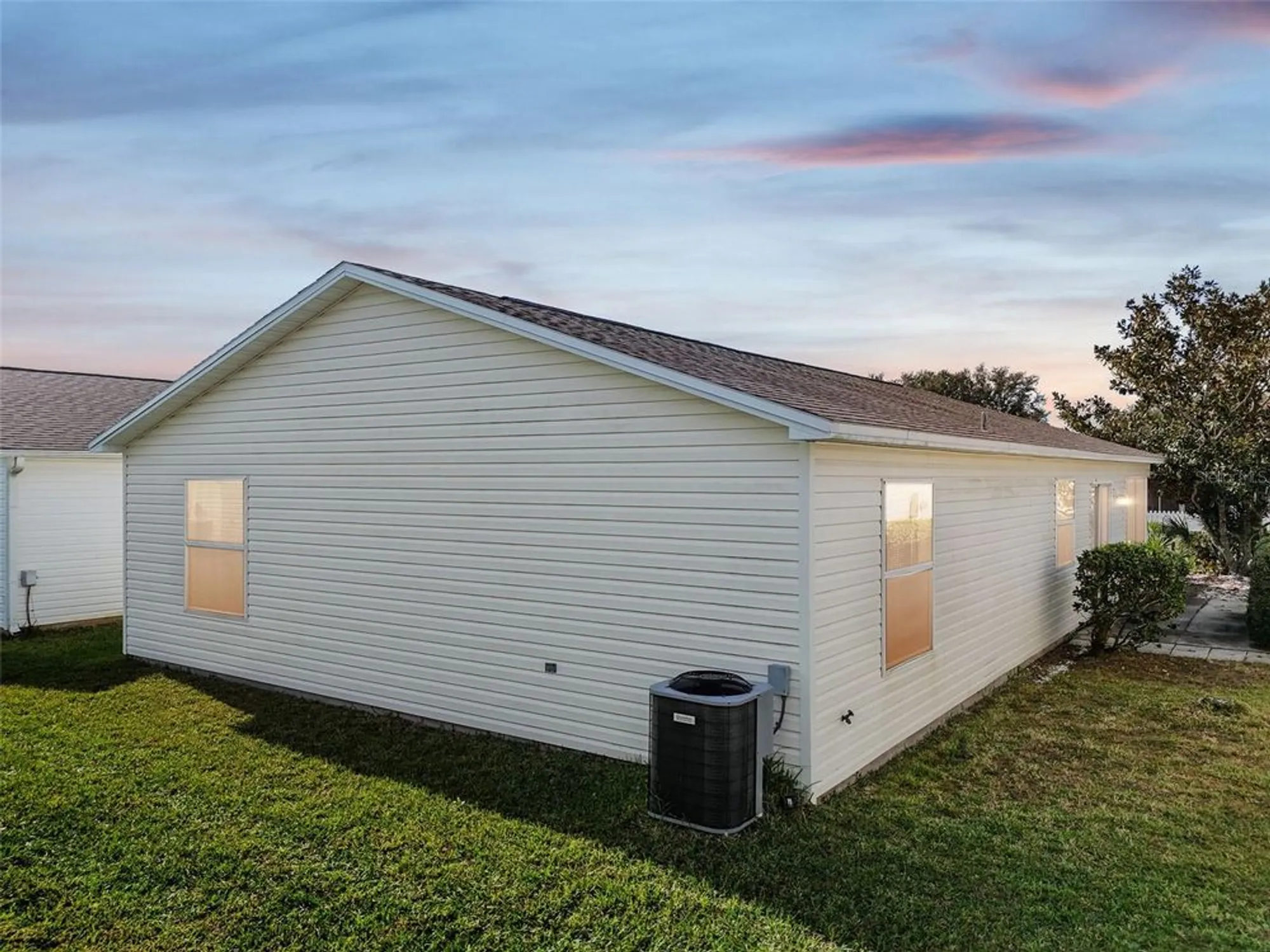 Property Slideshow image 2 of 52 | 2603 olivarez way, The Villages, FL, 32162