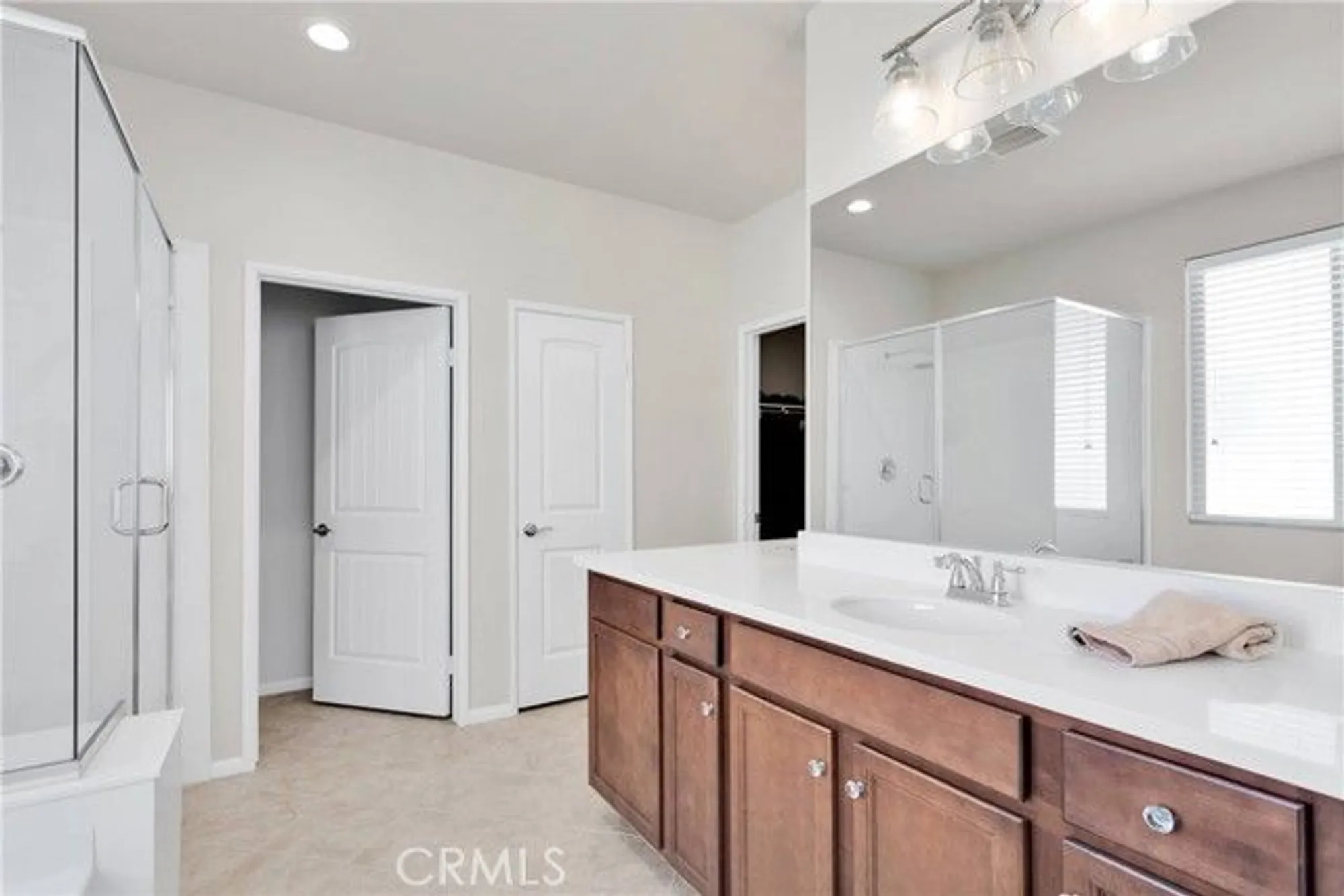 Property Slideshow image 19 of 46 | 18935 lariat st, Apple Valley, CA, 92308
