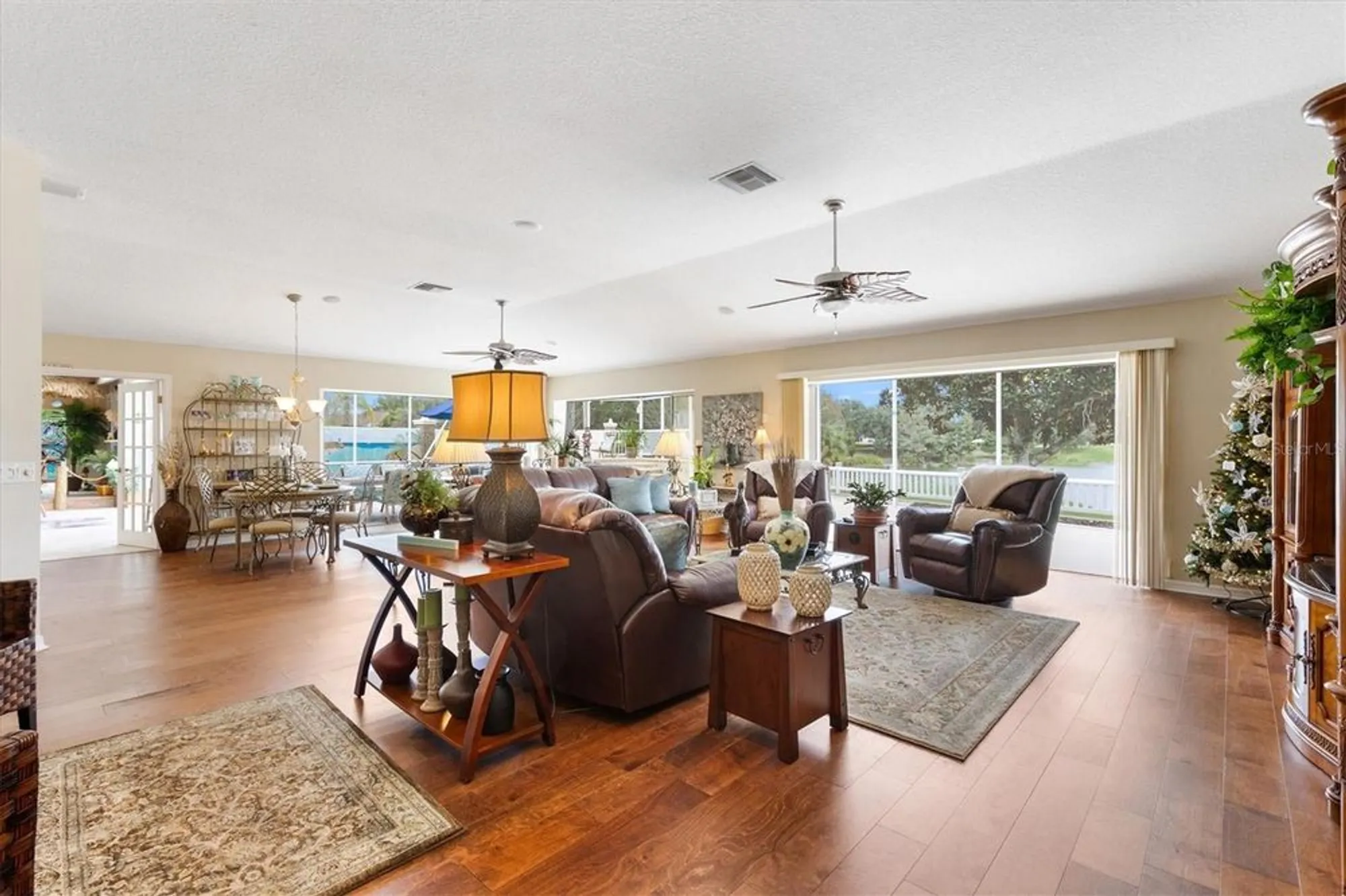 Property Slideshow image 8 of 68 | 17339 se 84th foxgrove ave, The Villages, FL, 32162
