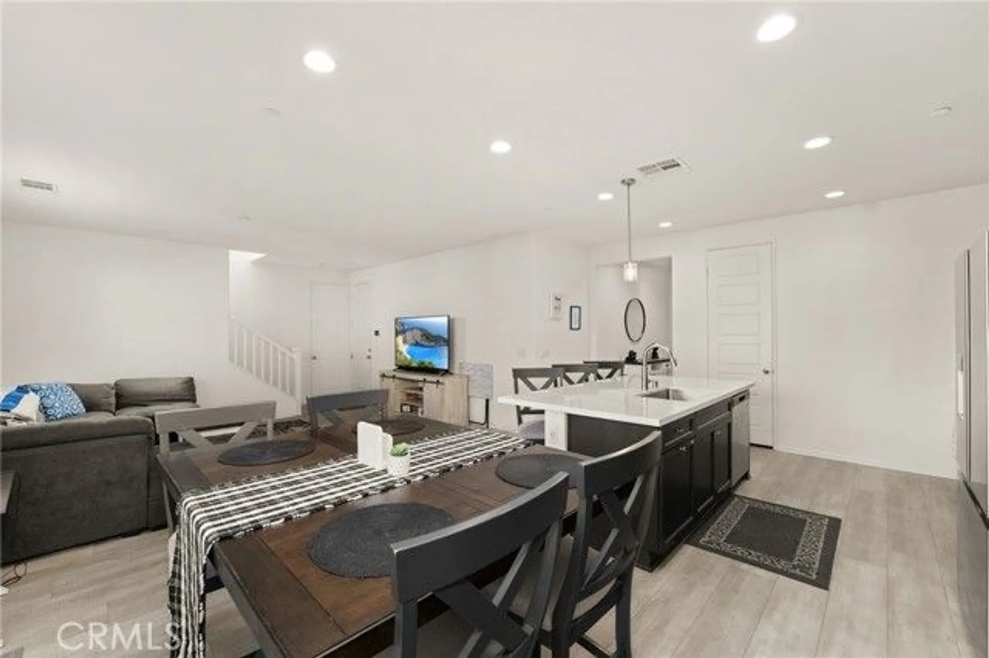 Property Slideshow image 9 of 39 | 24187 mason rd, Corona, CA, 92883