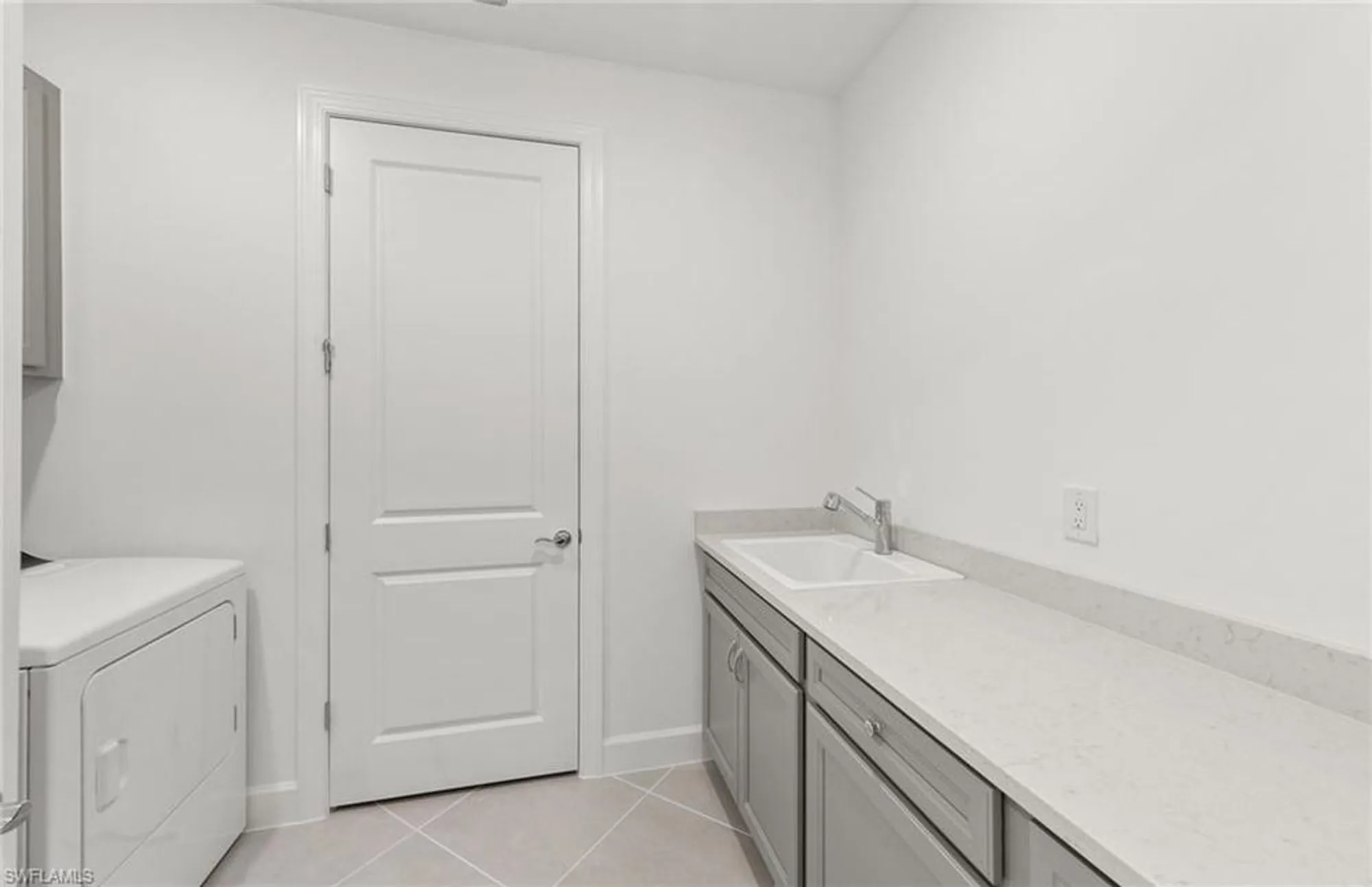 Property Slideshow image 26 of 47 | 7601 paradise tree dr, North Fort Myers, FL, 33917