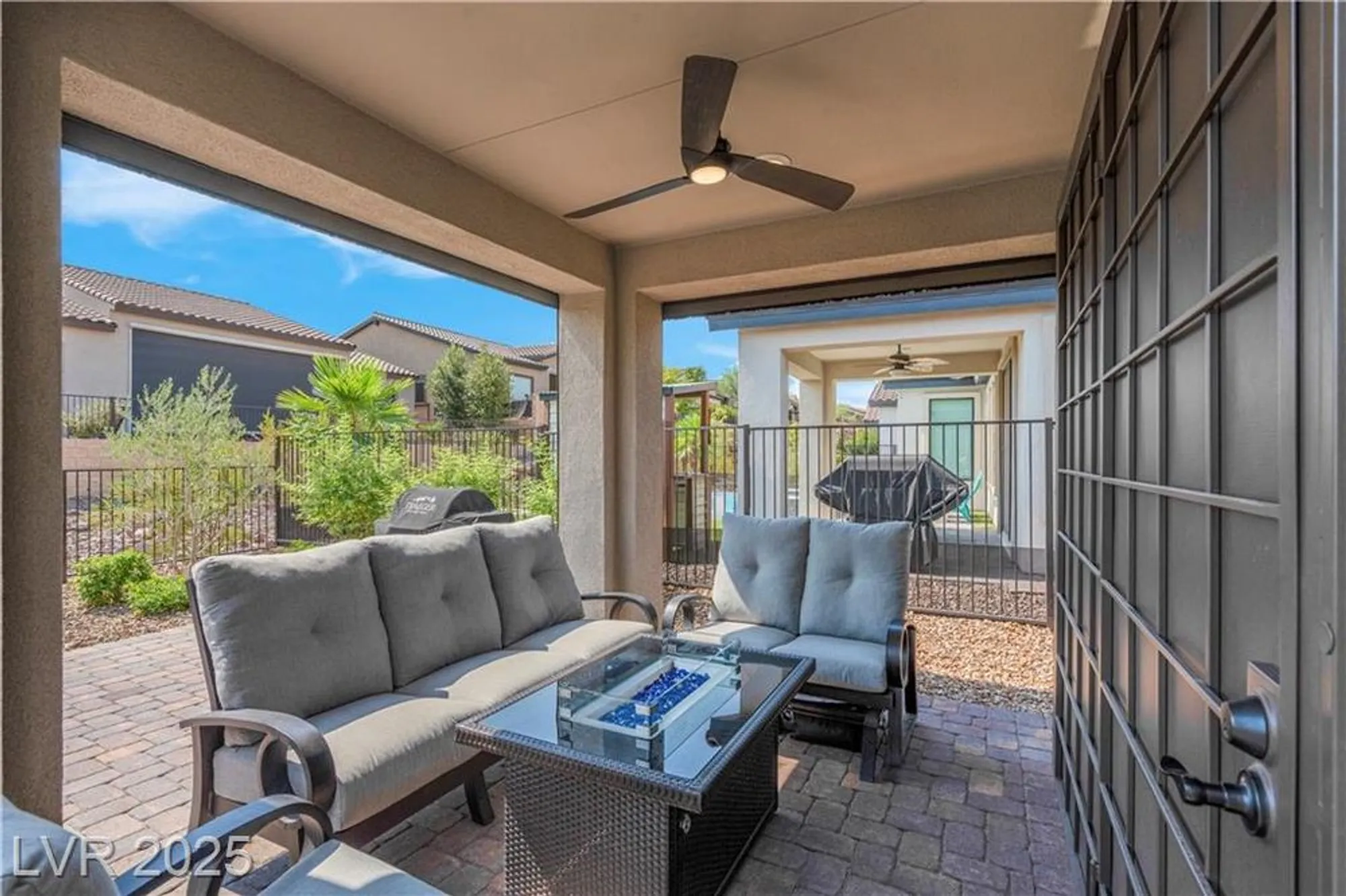 Property Slideshow image 39 of 69 | 124 lake oasis st, Henderson, NV, 89011