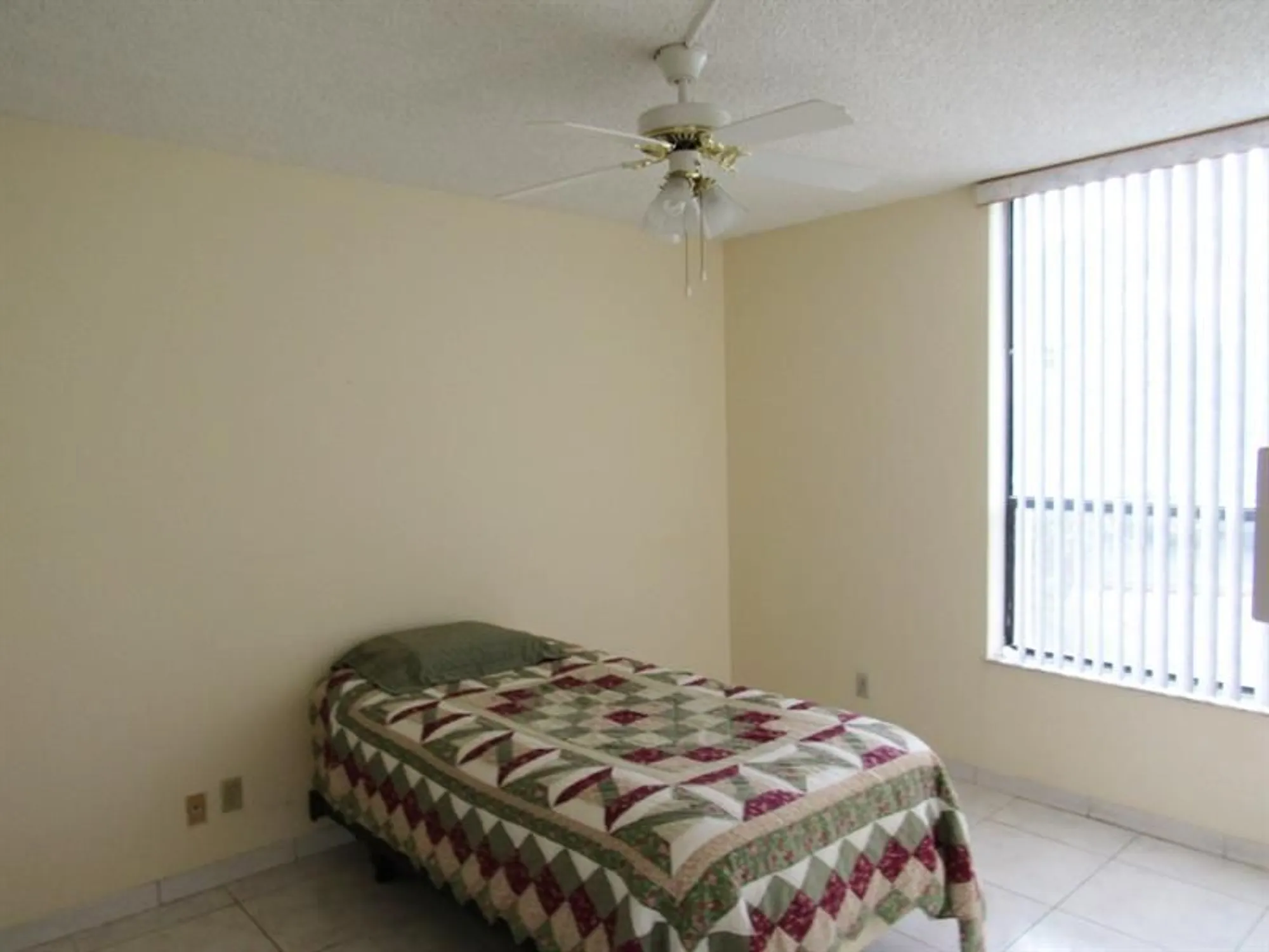 Property Slideshow image 26 of 52 | 6351 n university dr 224, Tamarac, FL, 33321