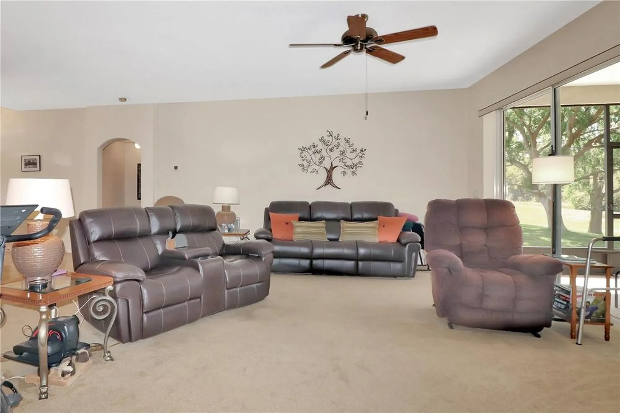 Property Slideshow image 6 of 46 | 20751 queen alexandra dr, Leesburg, FL, 34748