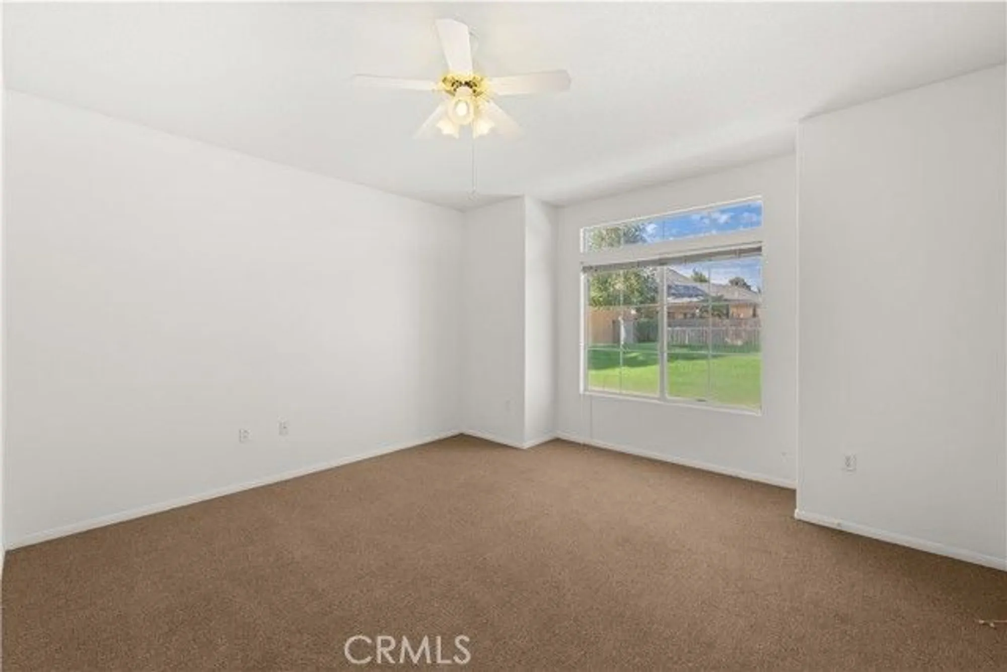 Property Slideshow image 25 of 60 | 19598 rolling green dr, Apple Valley, CA, 92308