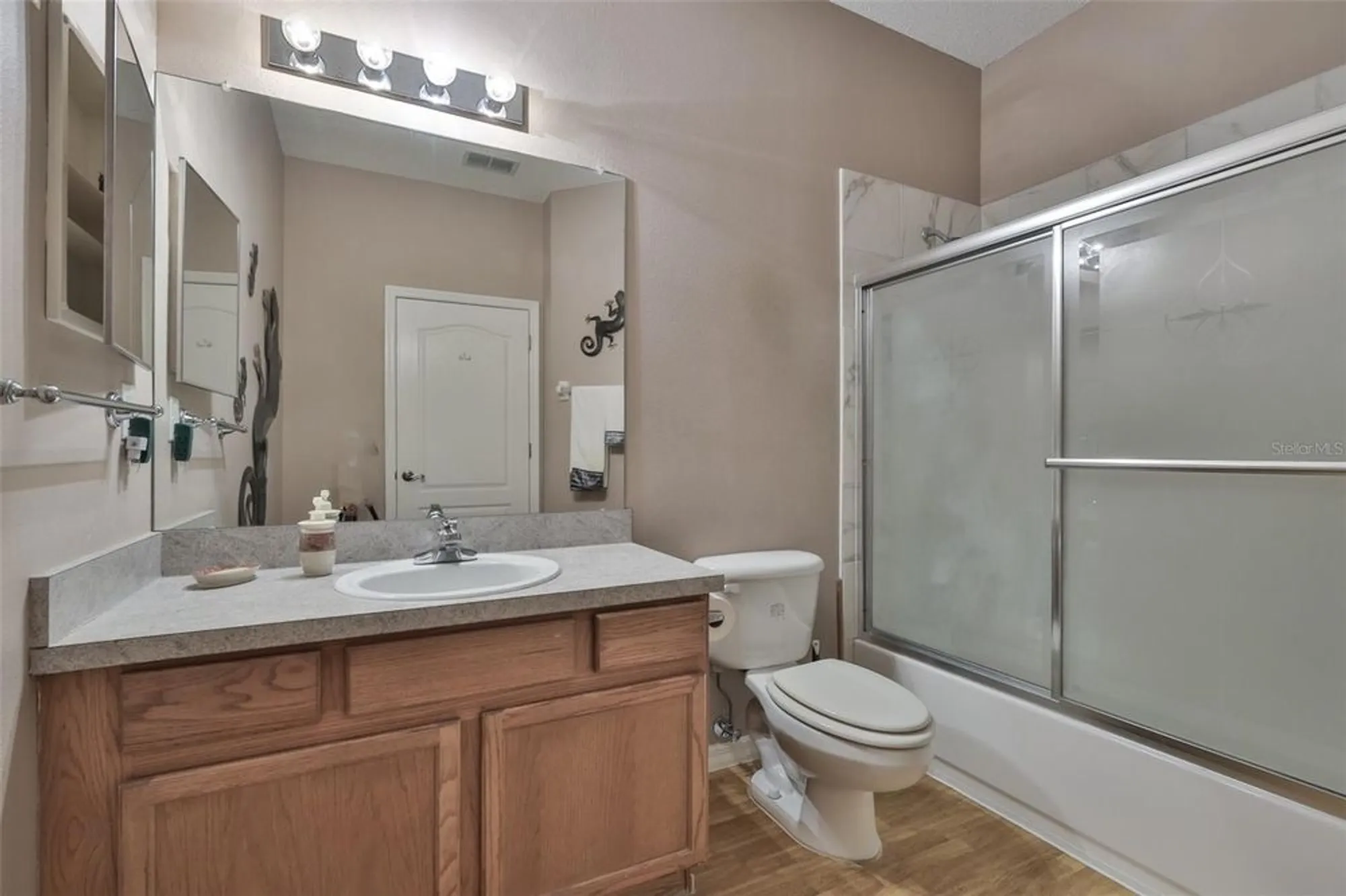 Property Slideshow image 21 of 69 | 1219 fairway greens dr, Sun City Center, FL, 33573