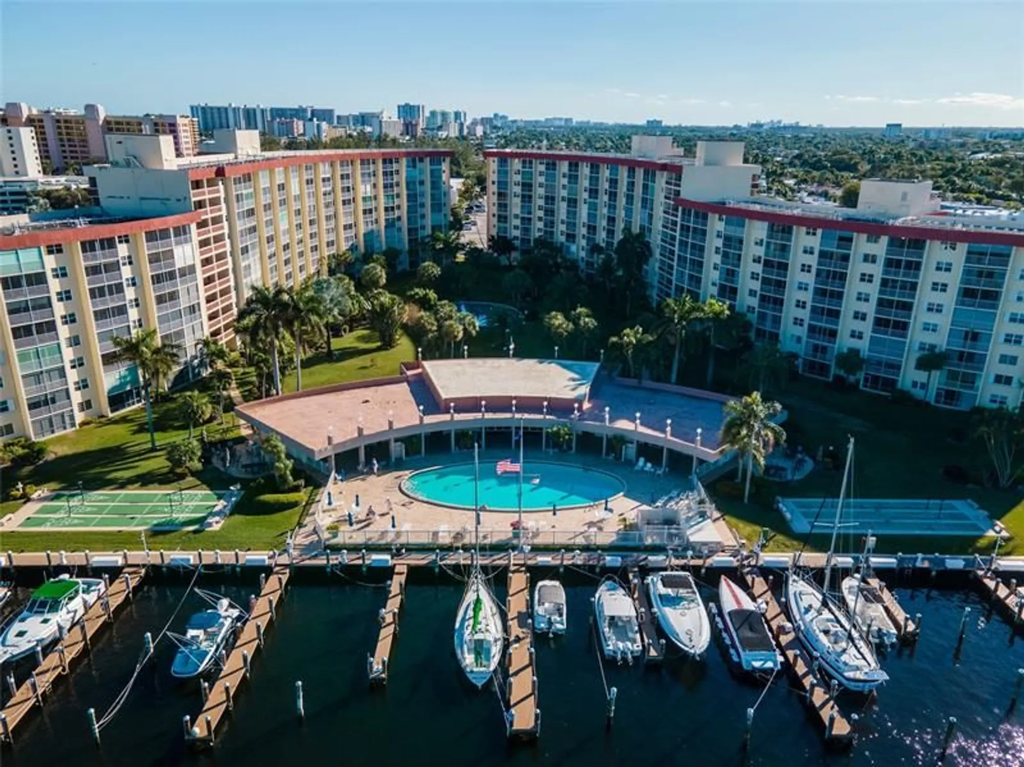 Property Slideshow image 22 of 32 | 2731 ne 14th street cswy 103, Pompano Beach, FL, 33062