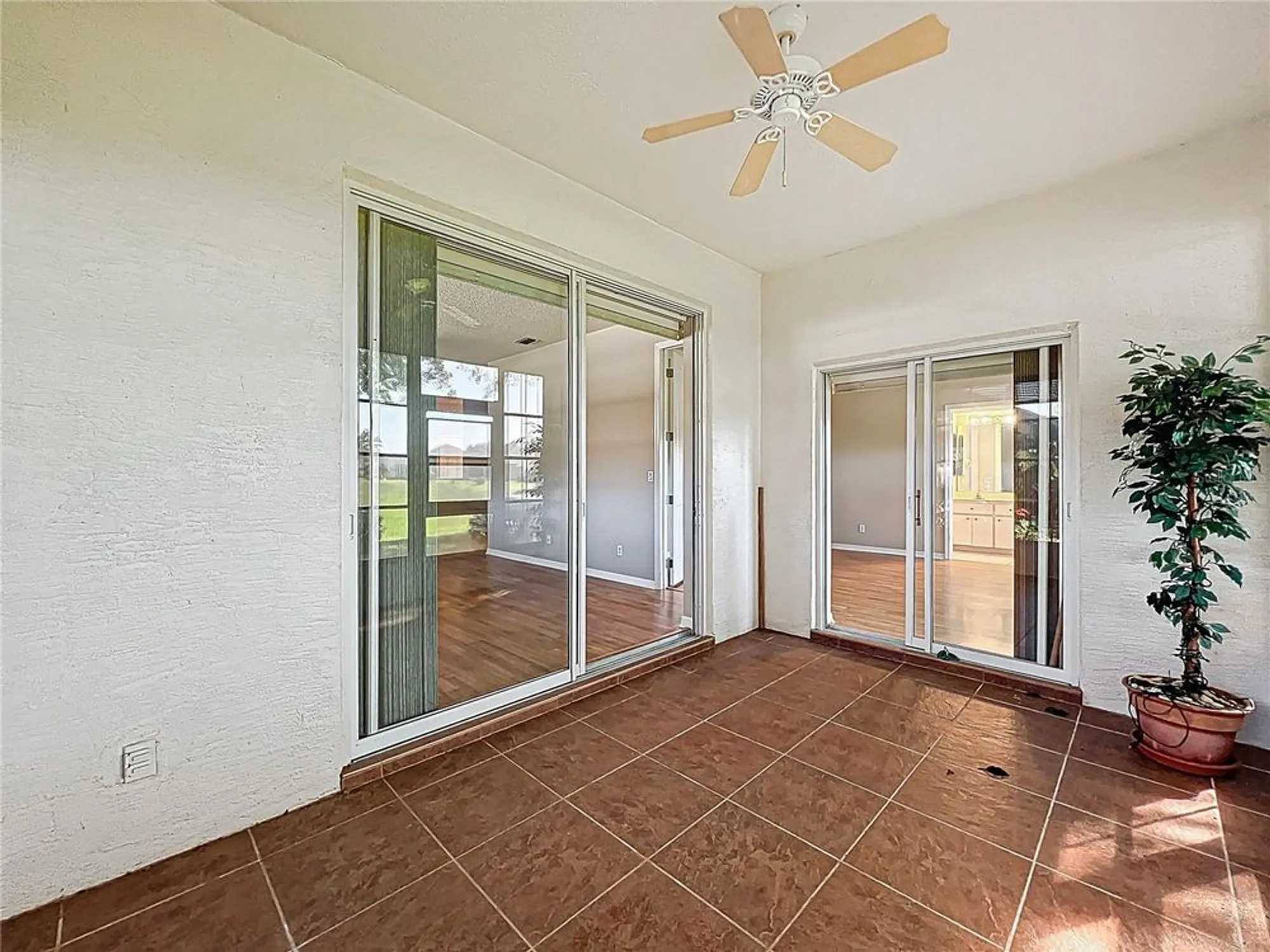 Property Slideshow image 40 of 53 | 21636 king henry ave, Leesburg, FL, 34748