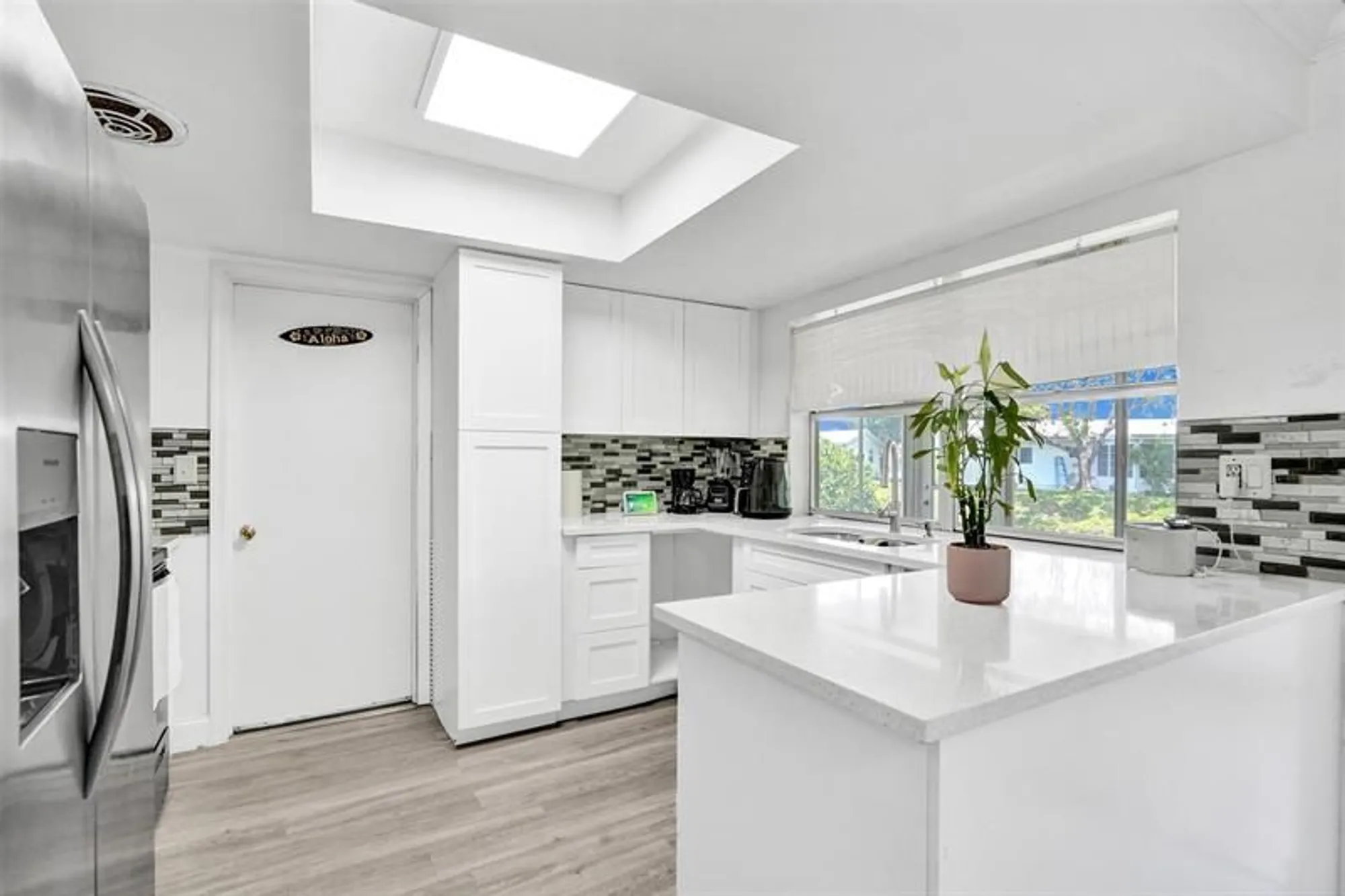 Property Slideshow image 4 of 17 | 6755 nw 15th st, Margate, FL, 33063