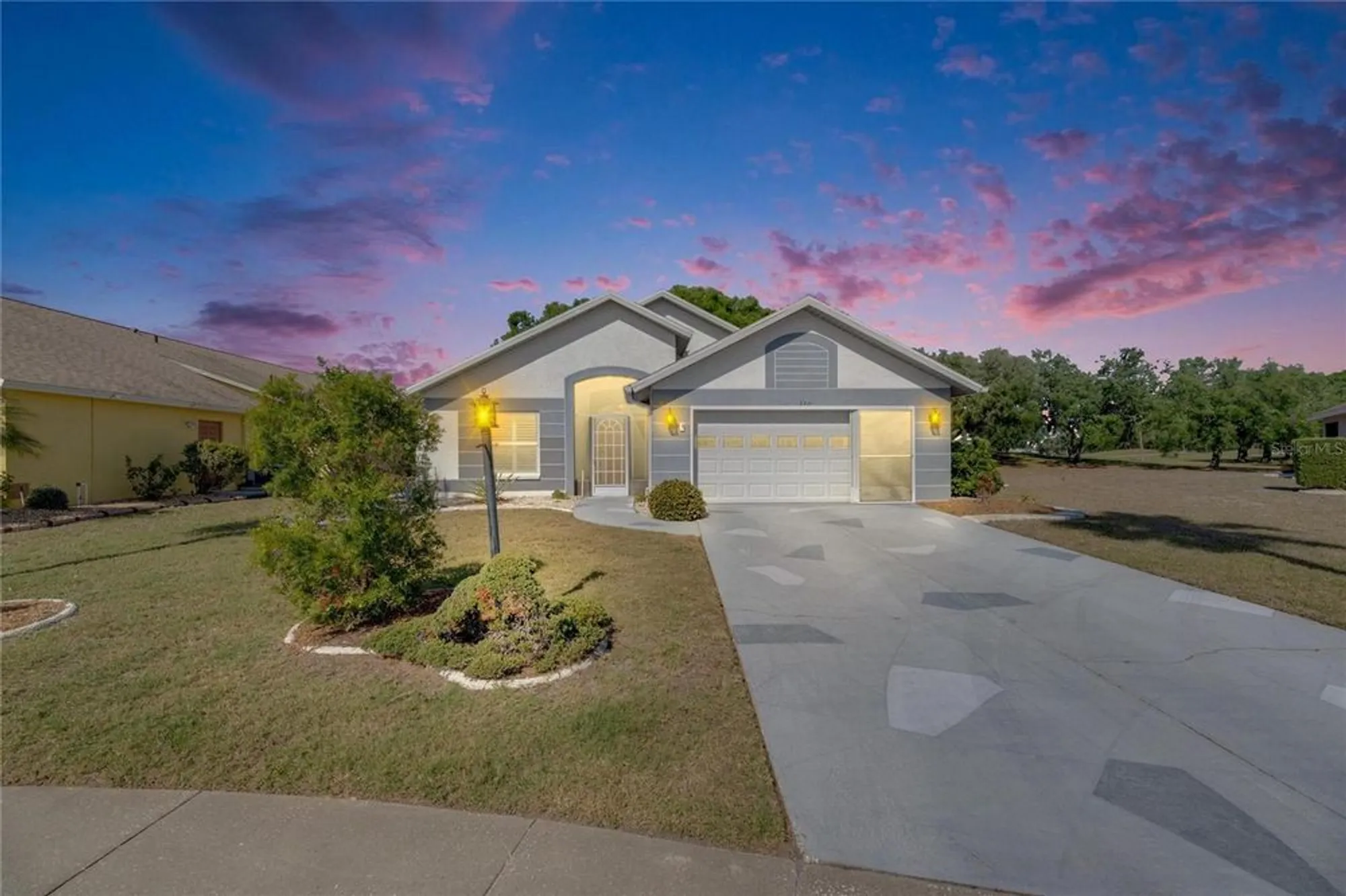 Property Slideshow image 1 of 81 | 334 northway dr, Sun City Center, FL, 33573