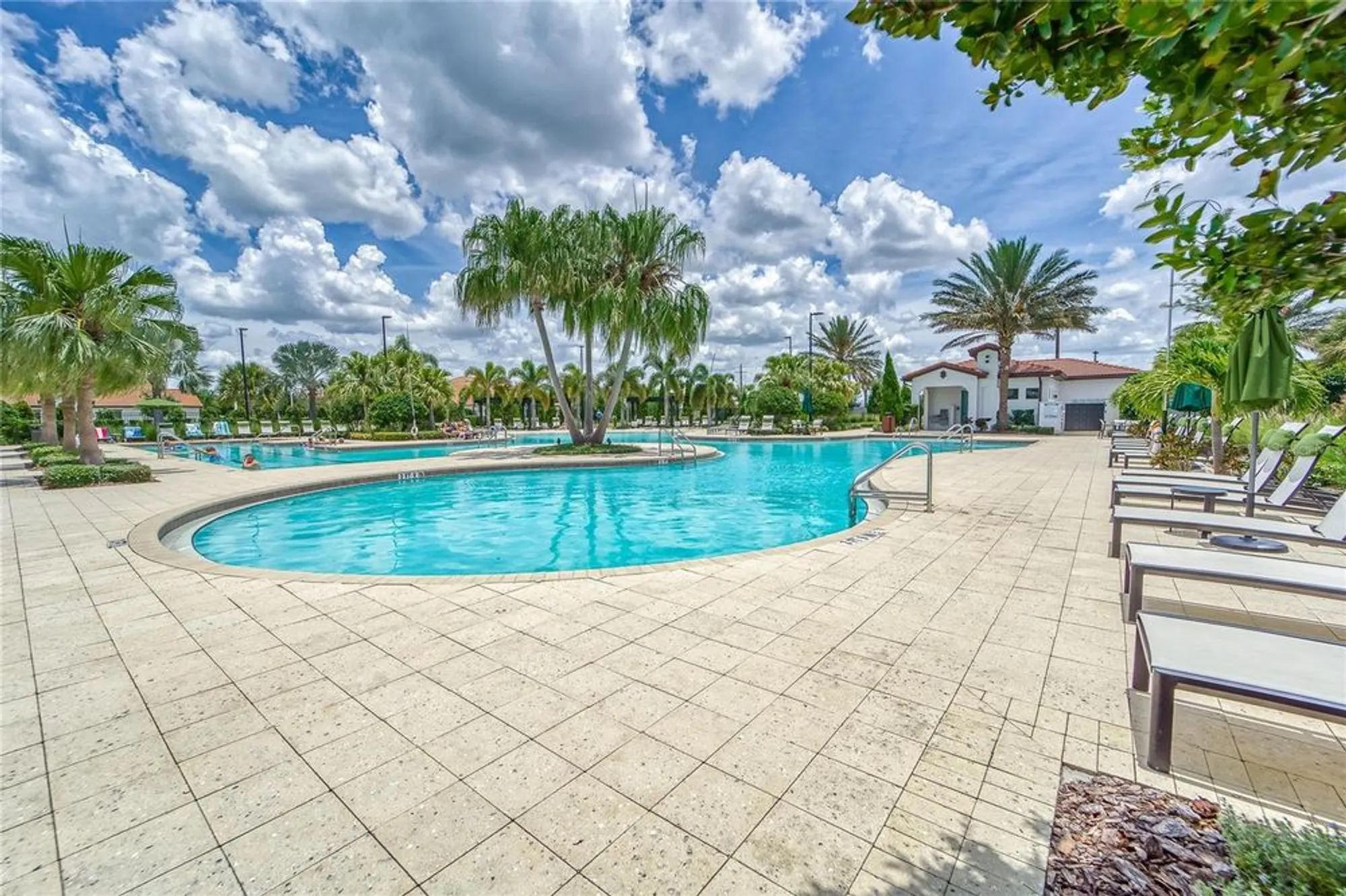 Property Slideshow image 72 of 96 | 5319 windy grove dr, Wimauma, FL, 33598