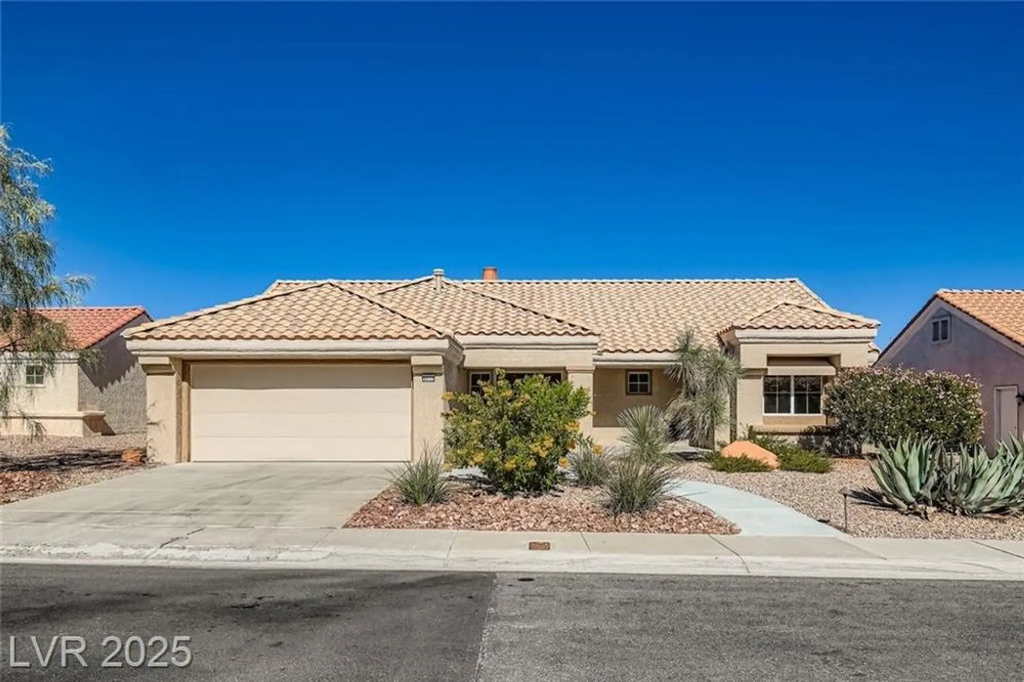 Property Slideshow image 4 of 28 | 9032 marble dr, Las Vegas, NV, 89134