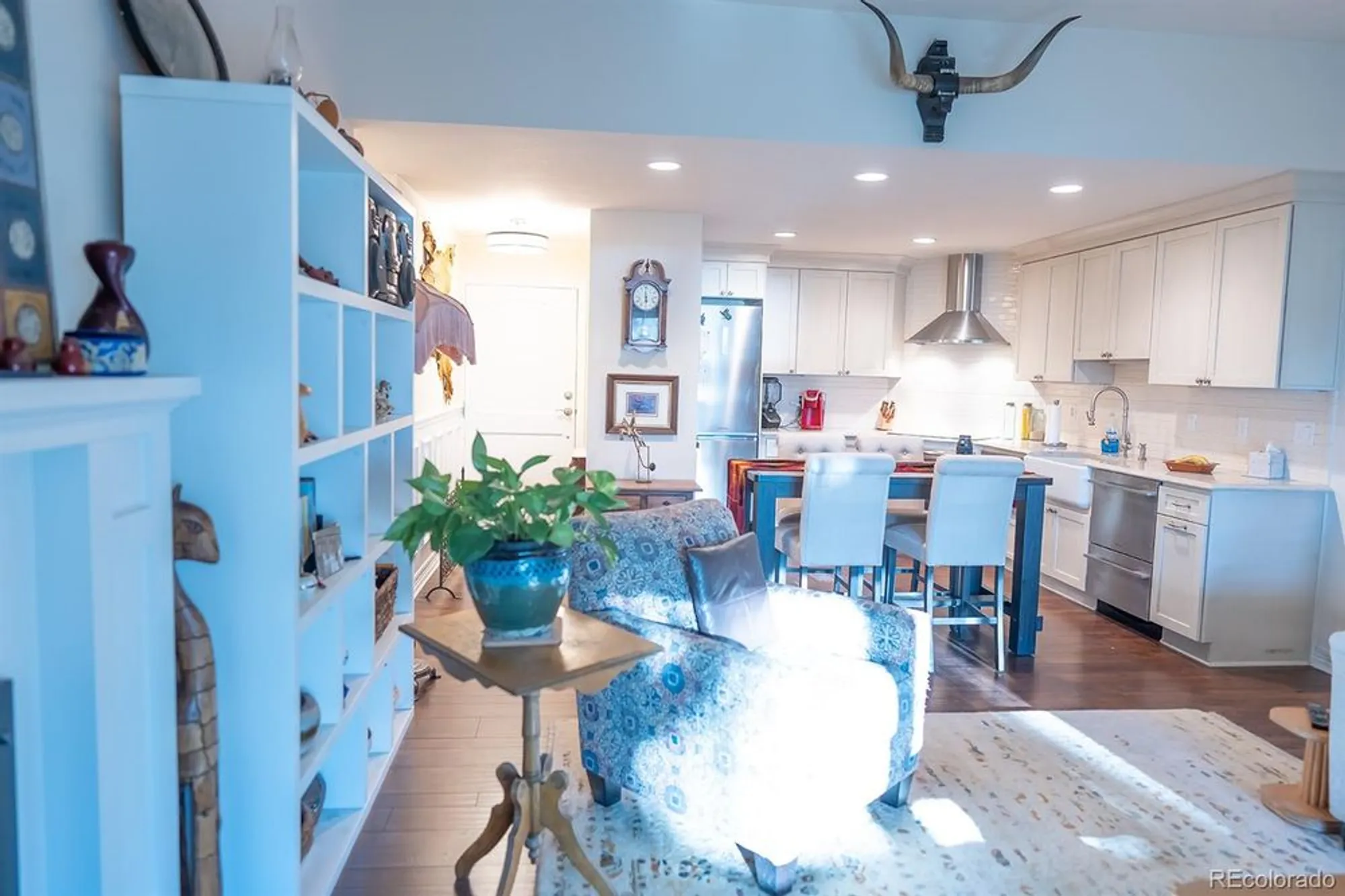 Property Slideshow image 5 of 18 | 725 s alton way unit 4d, Denver, CO, 80247