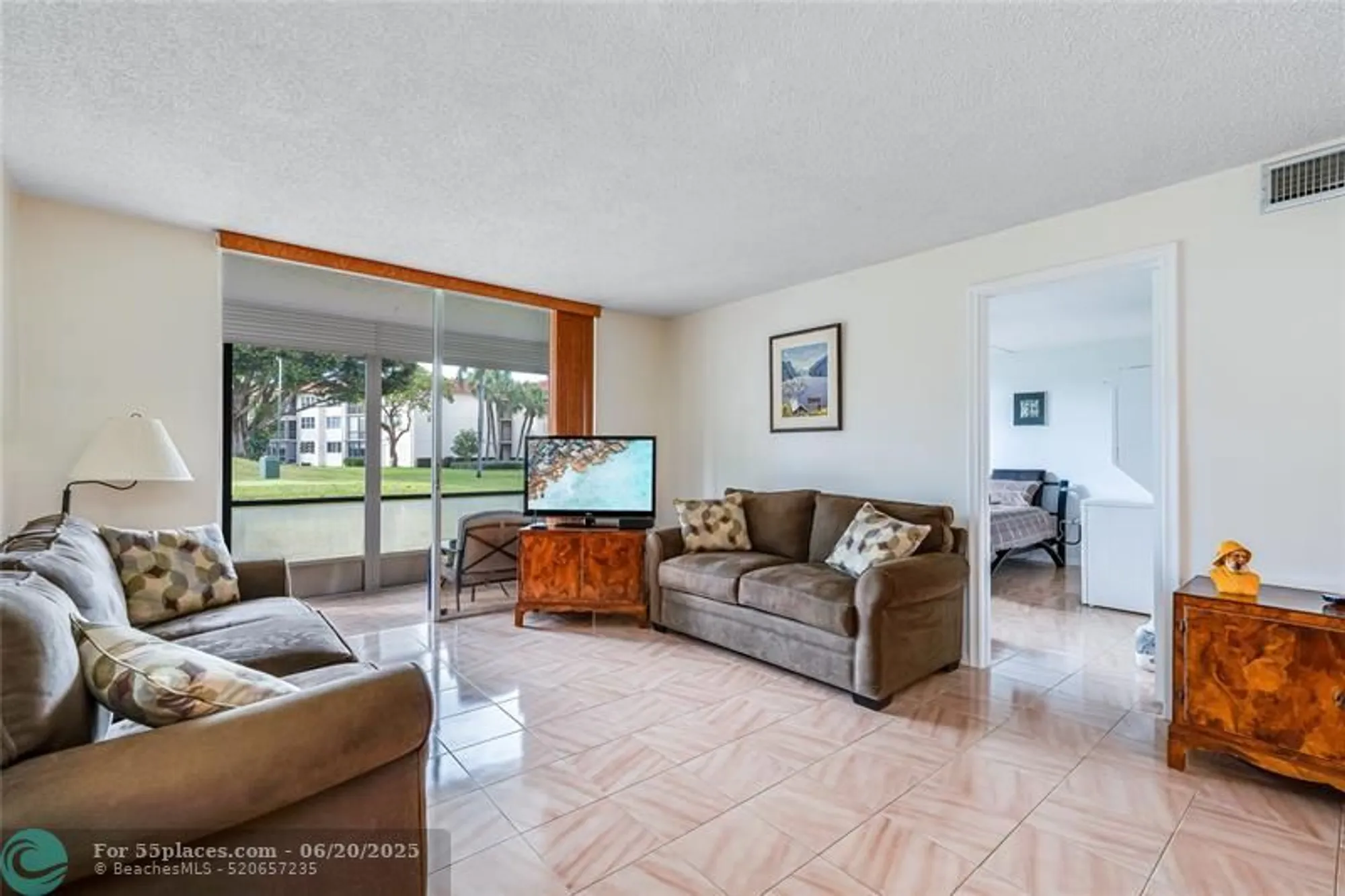 Property Slideshow image 1 of 58 | 811 s hollybrook dr 103, Pembroke Pines, FL, 33025