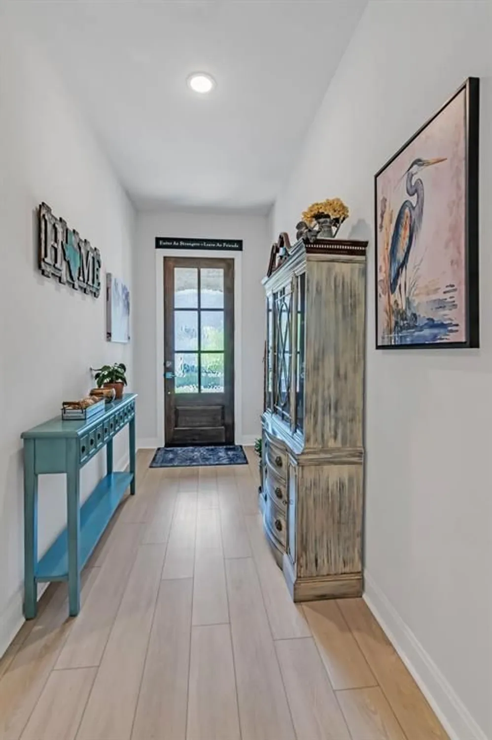 Property Slideshow image 7 of 39 | 4818 emerald grv, Arlington, TX, 76005