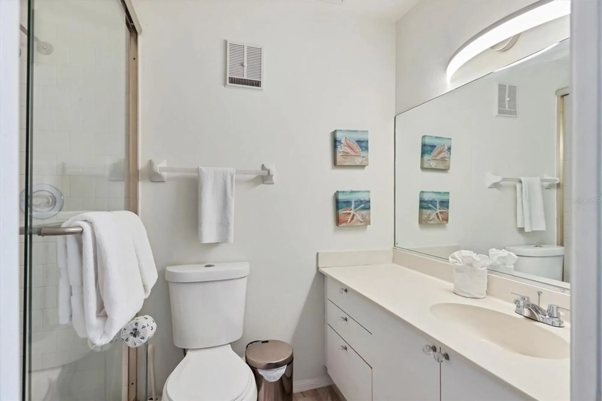 Property Slideshow image 14 of 29 | 840 audubon dr, Bradenton, FL, 34209