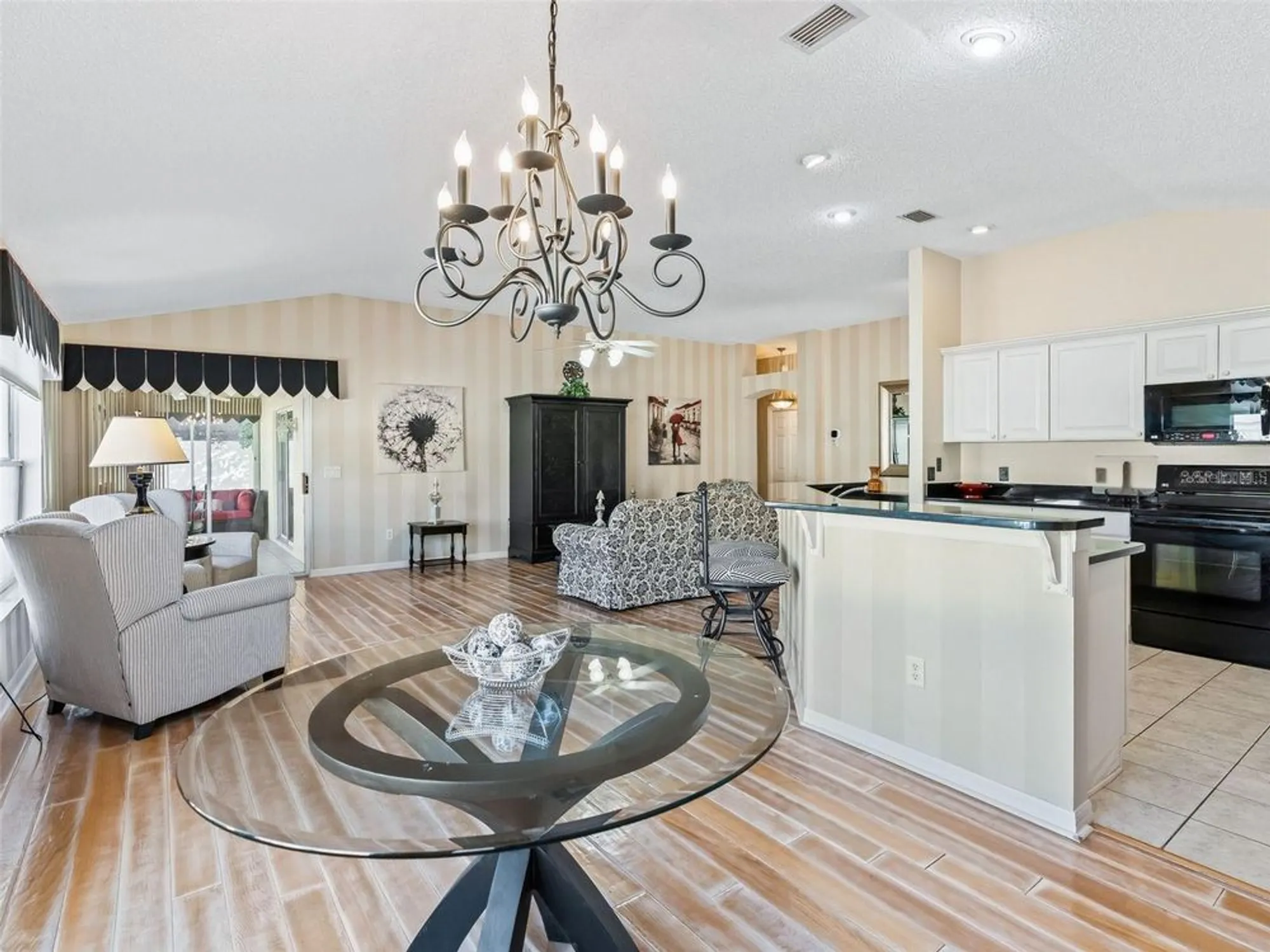 Property Slideshow image 10 of 37 | 2879 remington rd, The Villages, FL, 32162