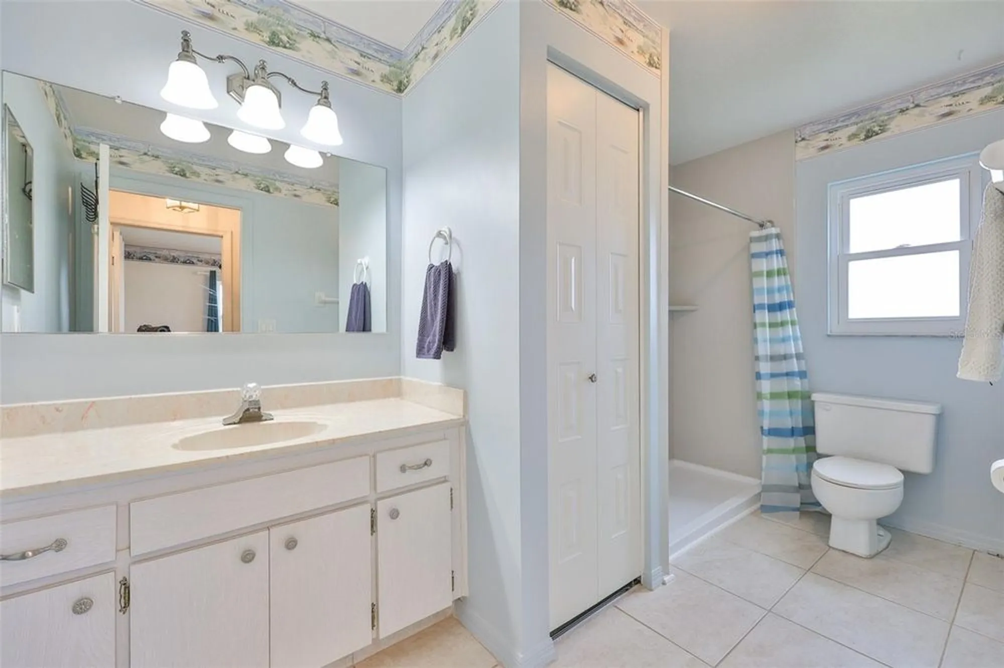 Property Slideshow image 31 of 46 | 206 sola ln, Sun City Center, FL, 33573