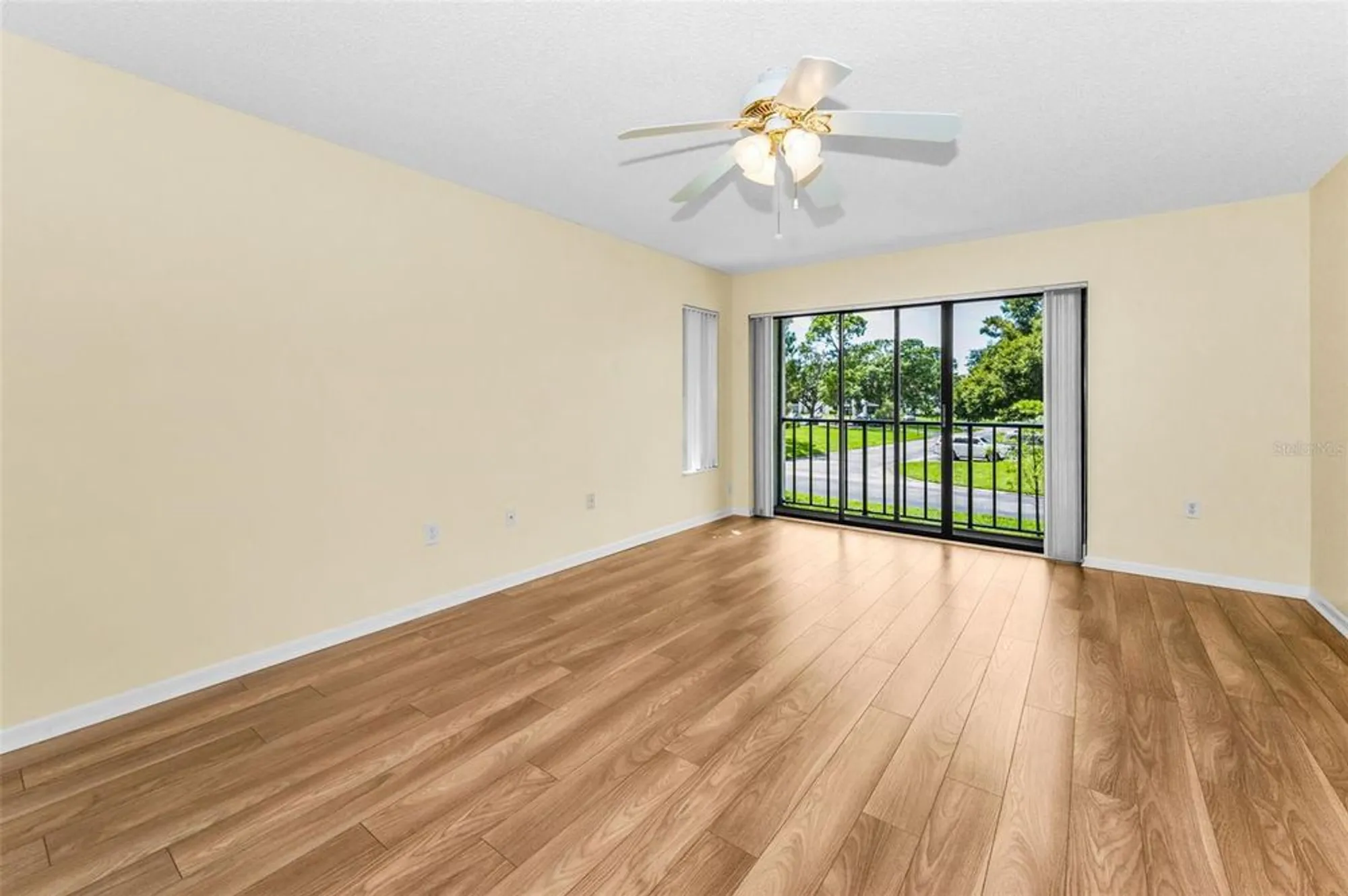 Property Slideshow image 12 of 62 | 2687 pine ridge way f2, Palm Harbor, FL, 34684
