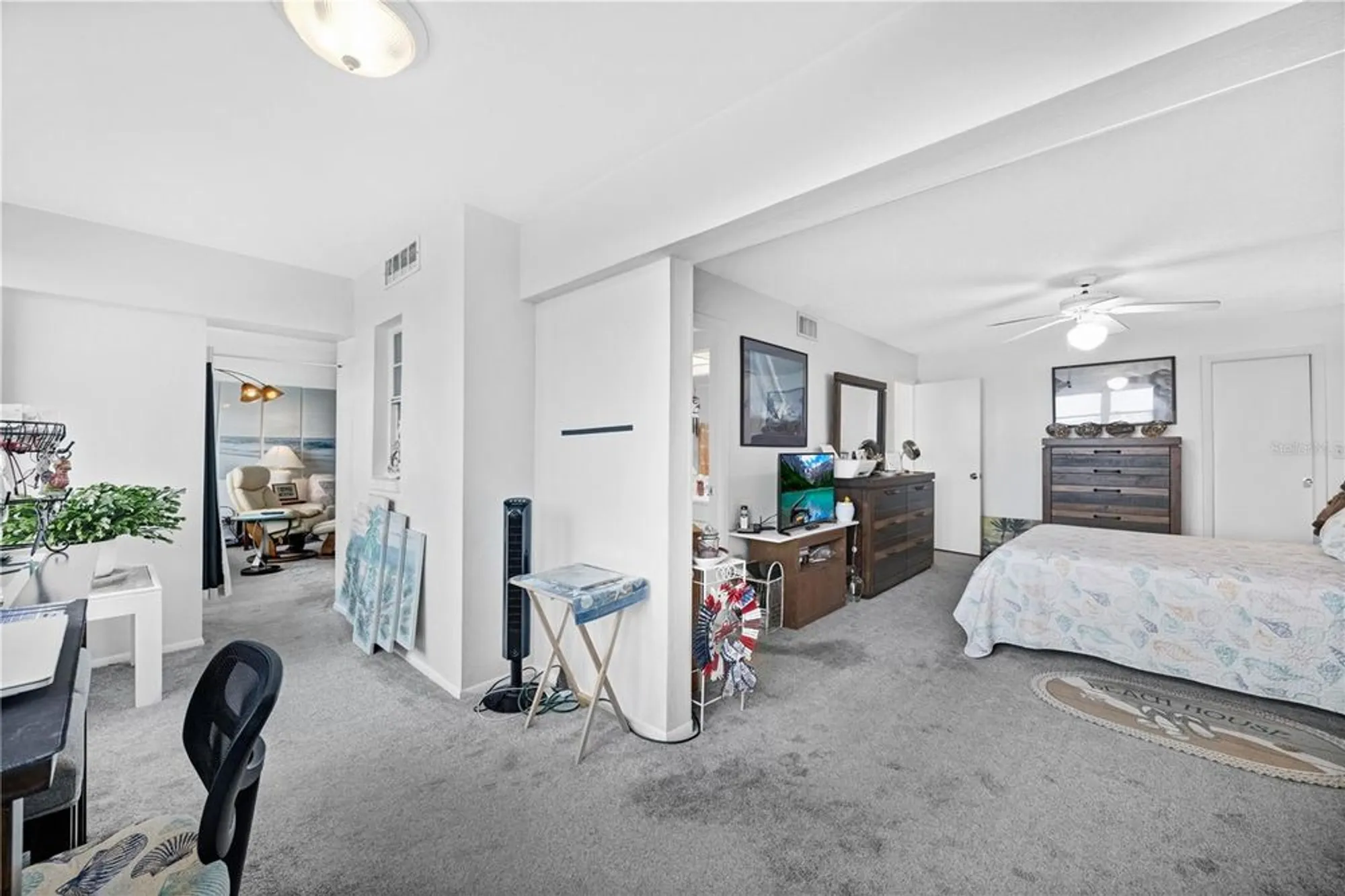 Property Slideshow image 20 of 47 | 4525 cove cir apt 1002, St Petersburg, FL, 33708