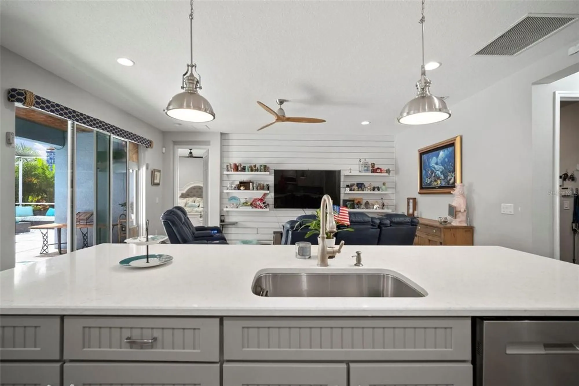 Property Slideshow image 20 of 94 | 5125 admiral pointe dr, Apollo Beach, FL, 33572