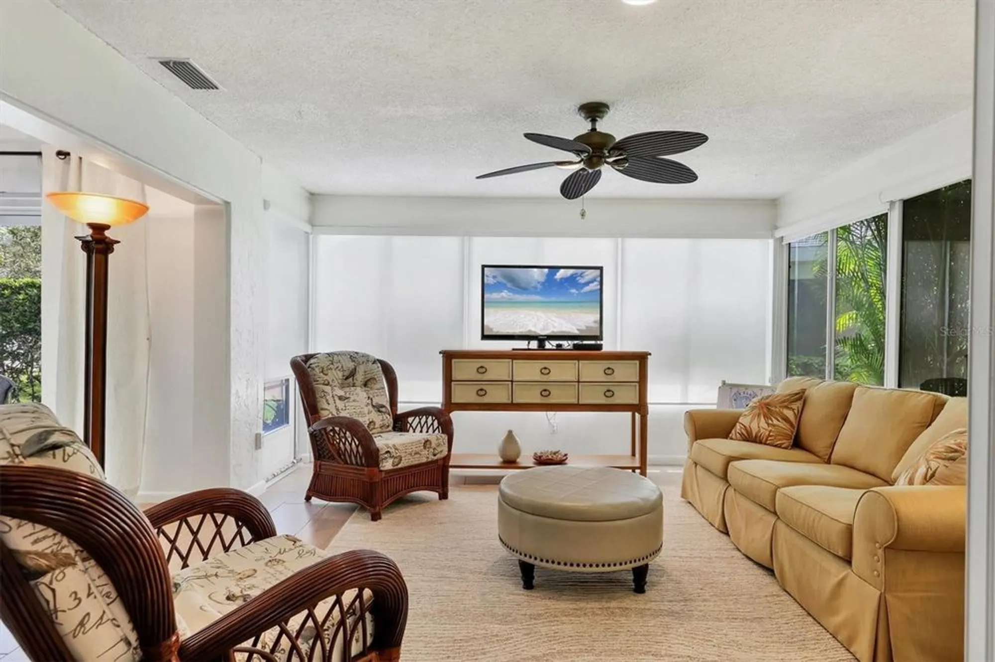 Property Slideshow image 27 of 63 | 6465 carrington cir 44, Sarasota, FL, 34238