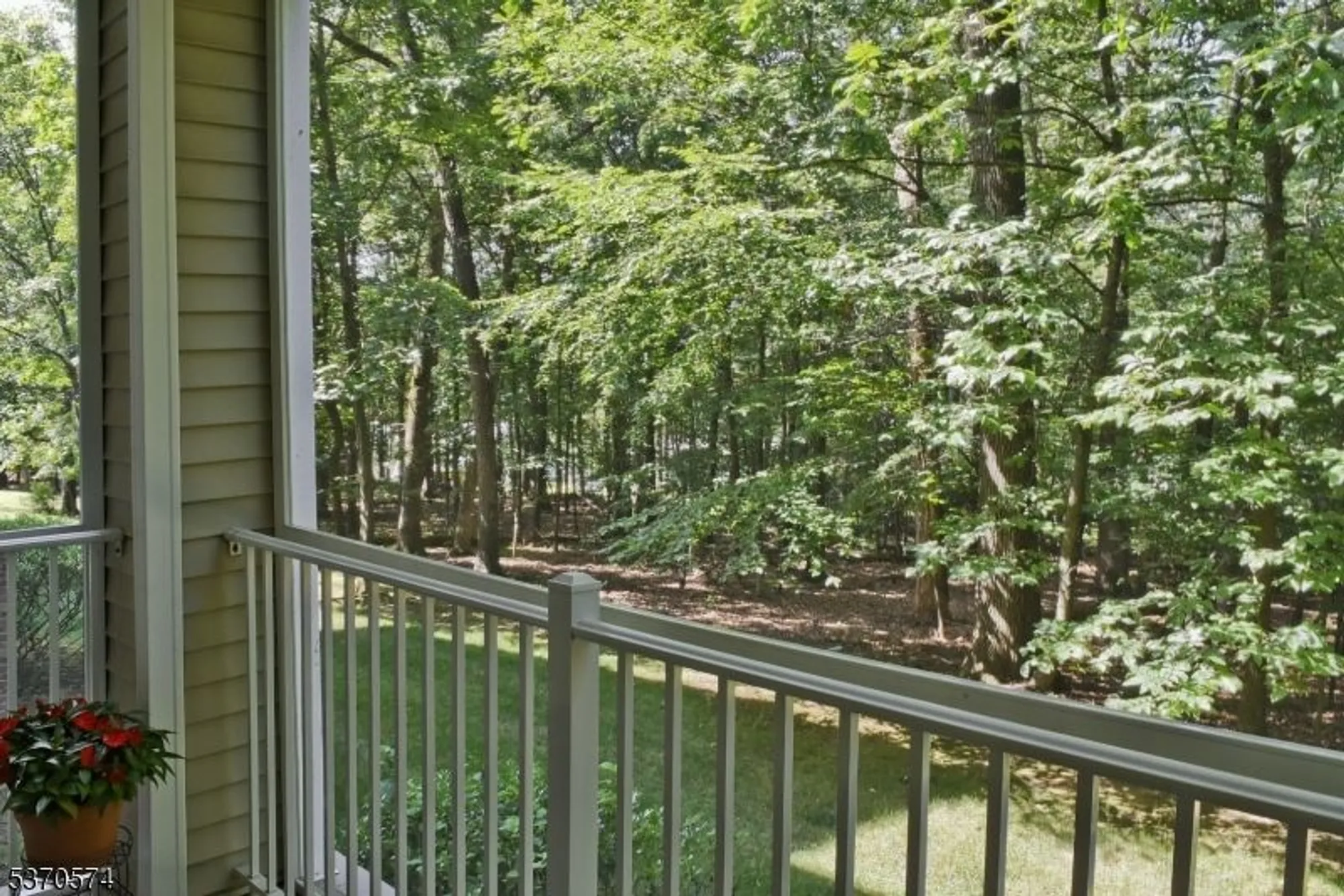 Property Slideshow image 17 of 28 | 38 ridgeview ln, Mount Arlington, NJ, 07856